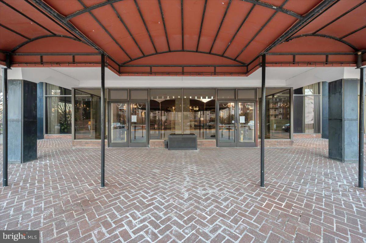 WASHINGTON TOWER - Residential