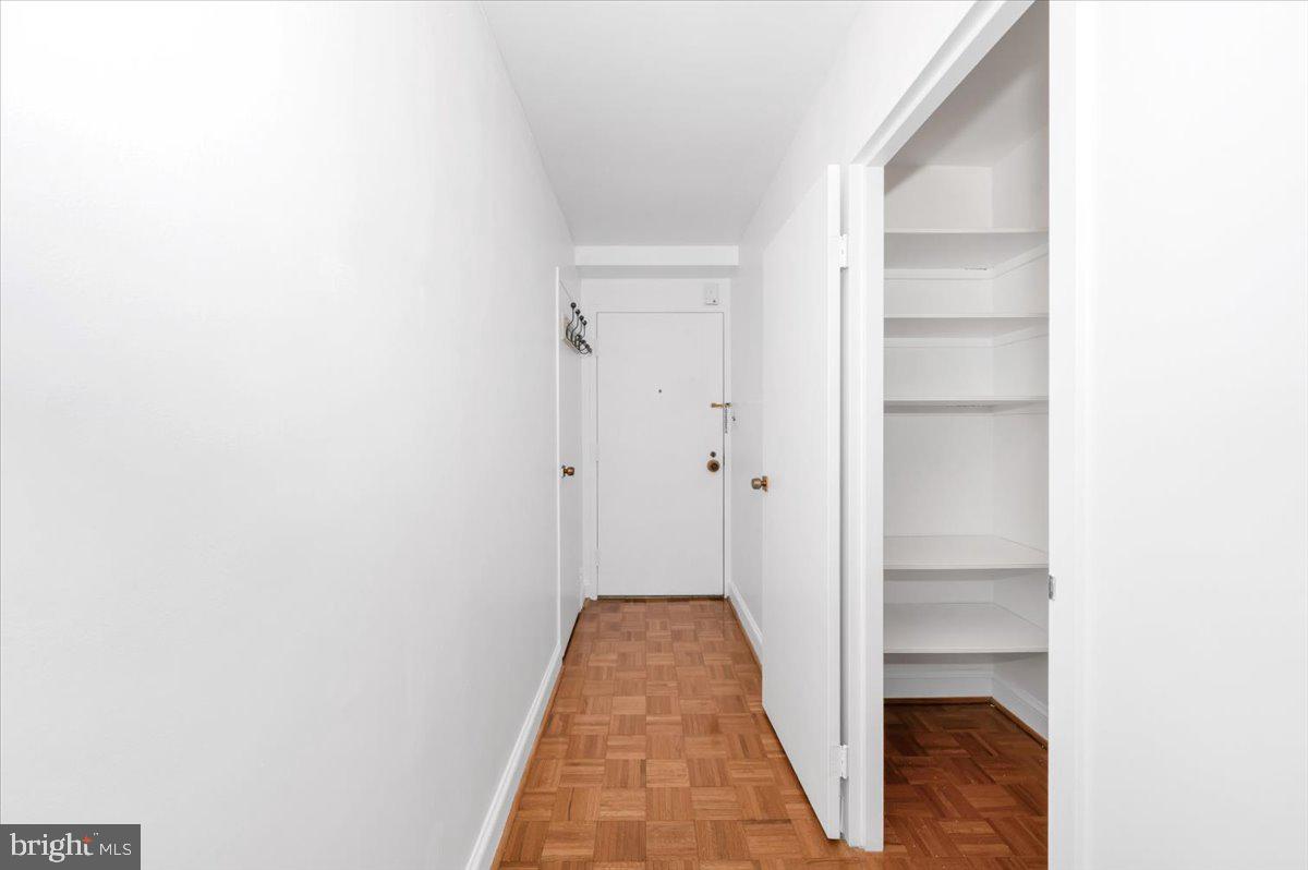 WASHINGTON TOWER - Residential