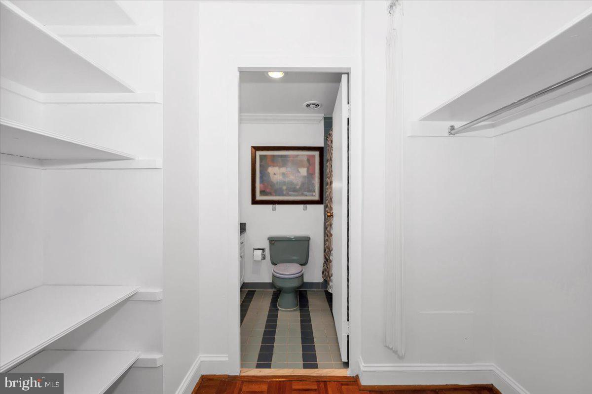 WASHINGTON TOWER - Residential