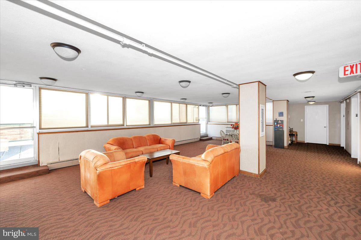 WASHINGTON TOWER - Residential