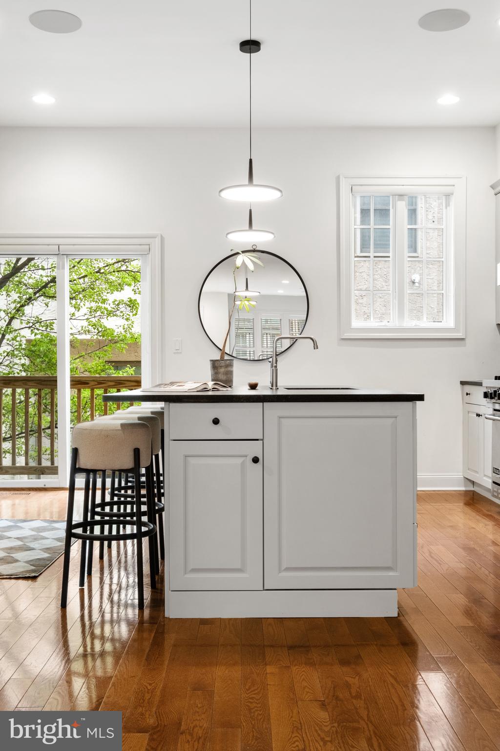 SOCIETY HILL - Residential