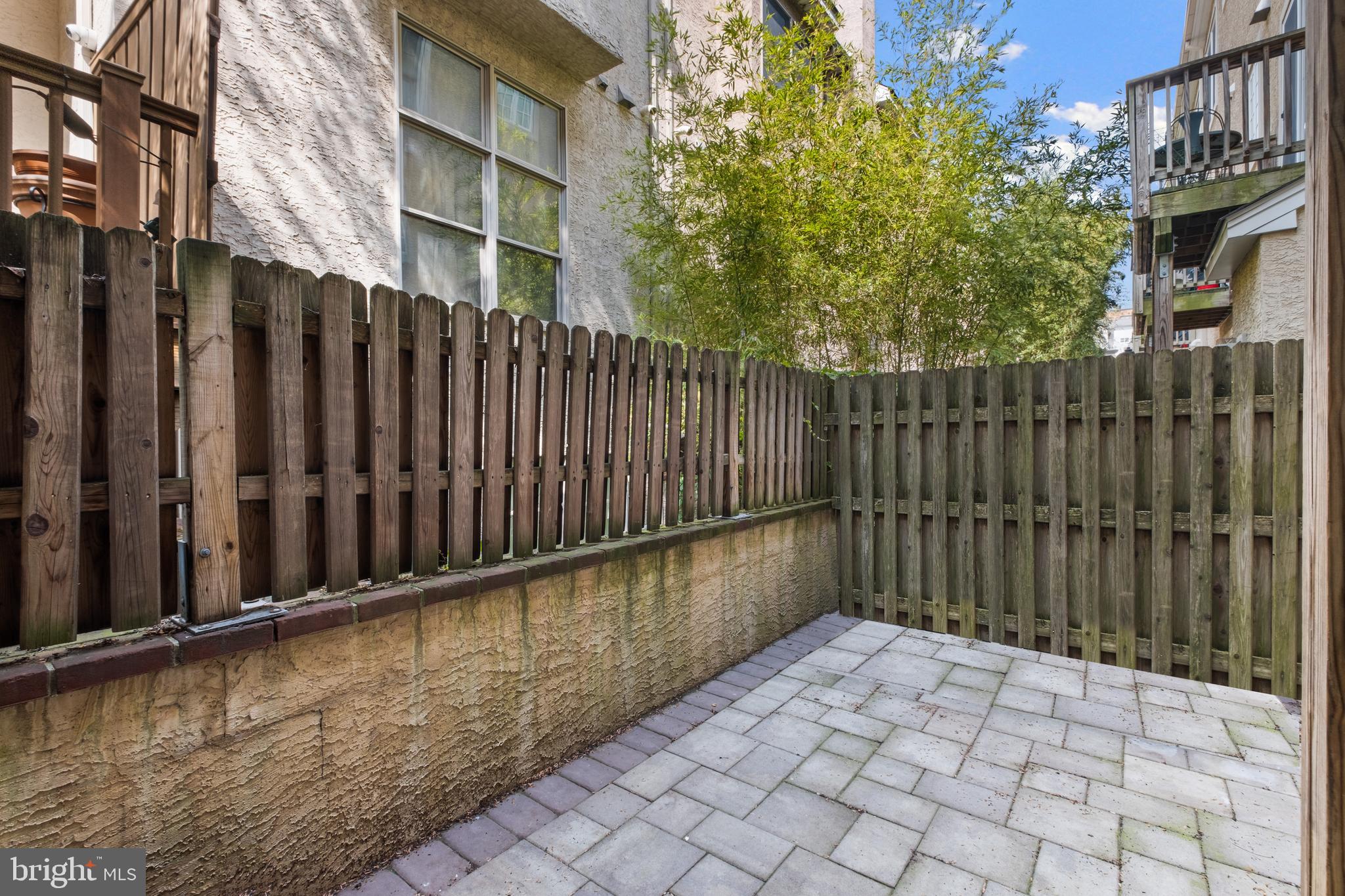 SOCIETY HILL - Residential