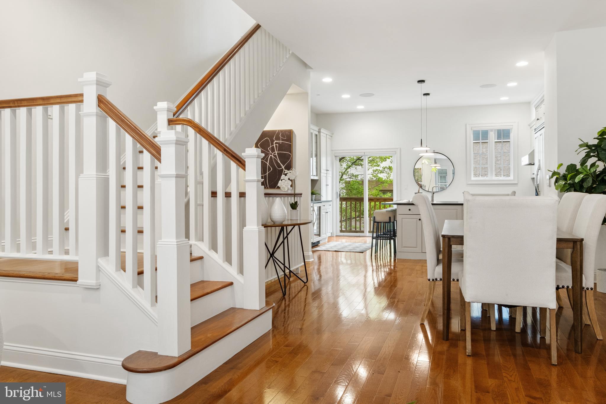 SOCIETY HILL - Residential