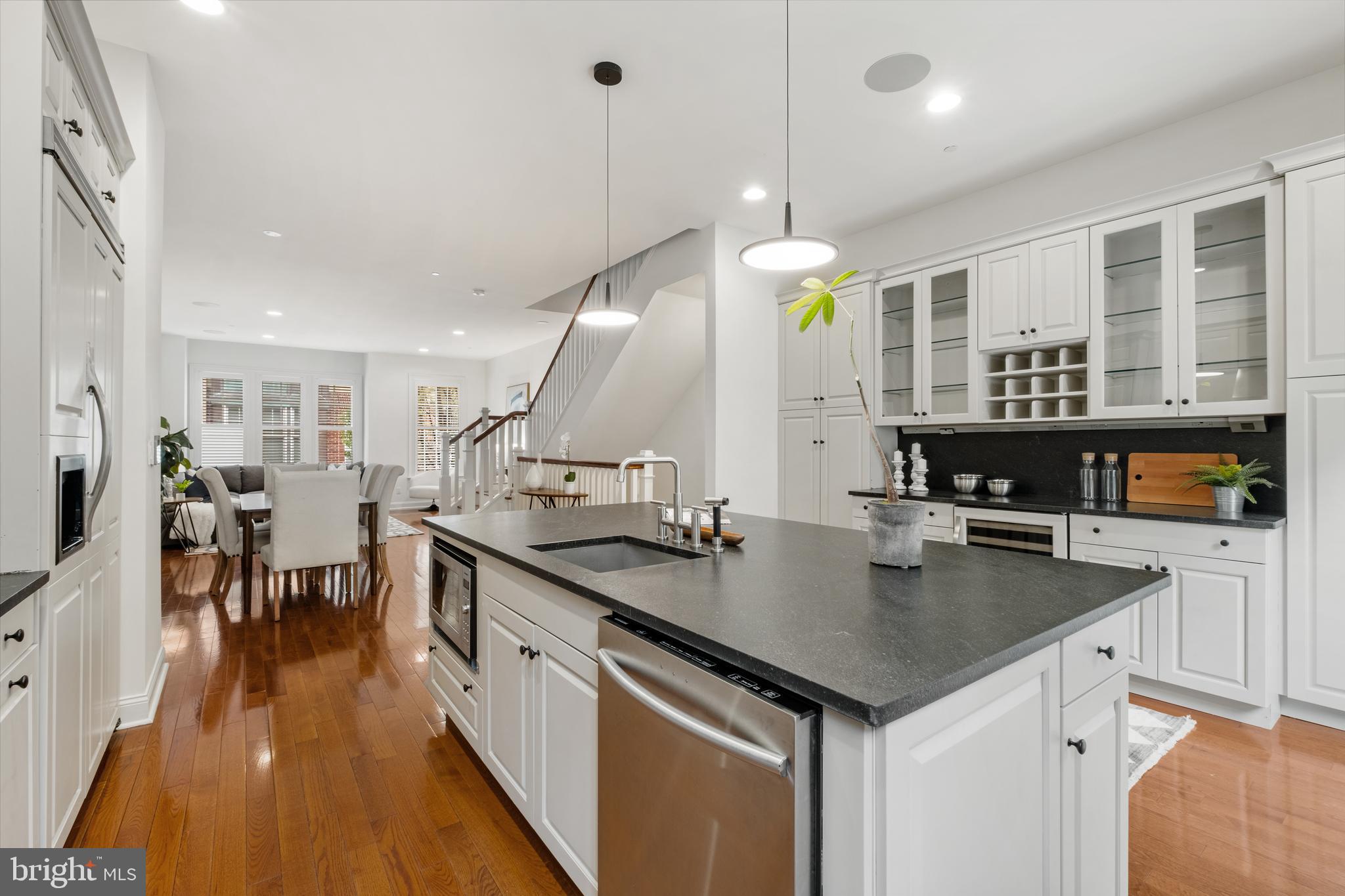 SOCIETY HILL - Residential