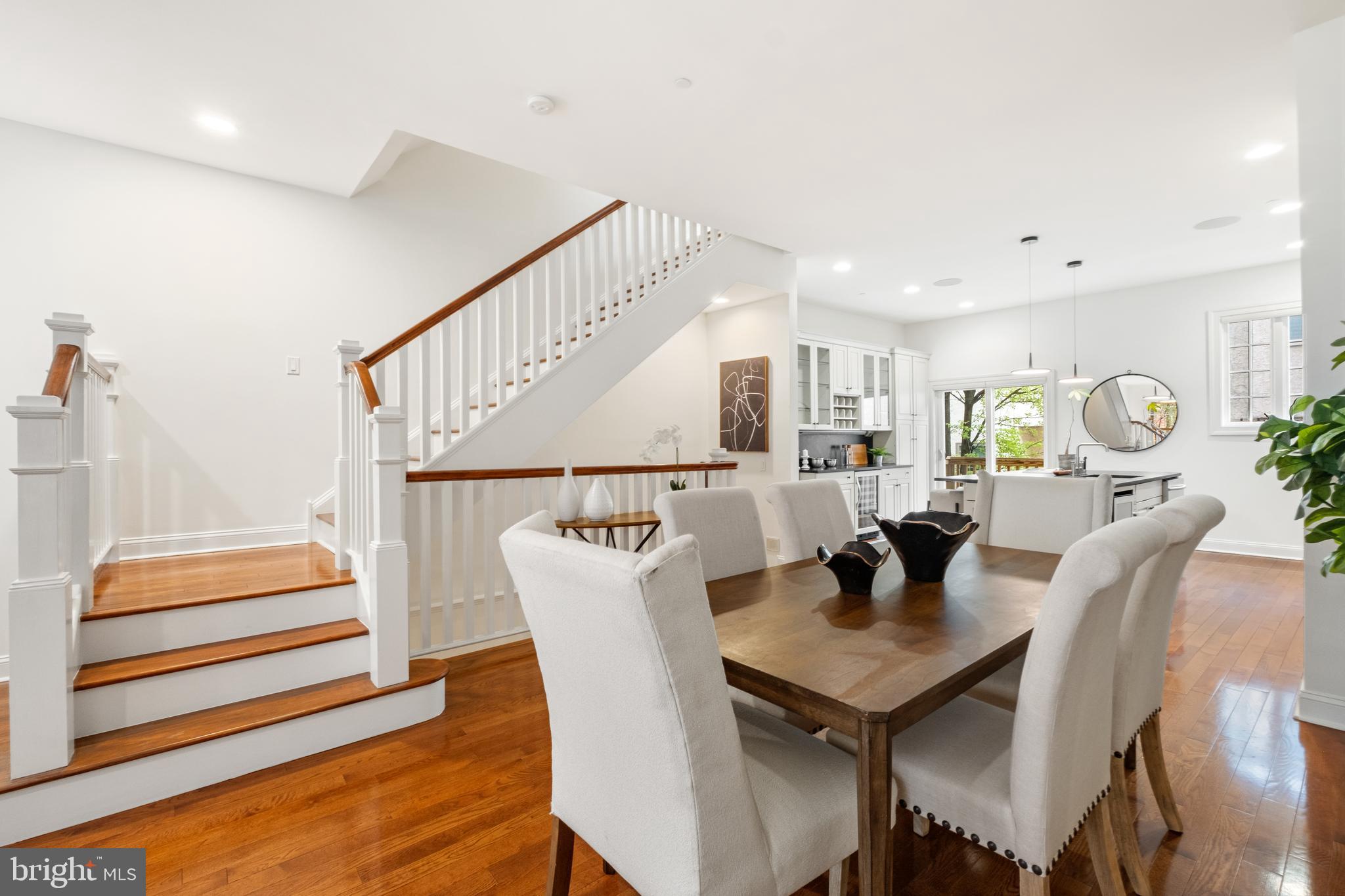 SOCIETY HILL - Residential