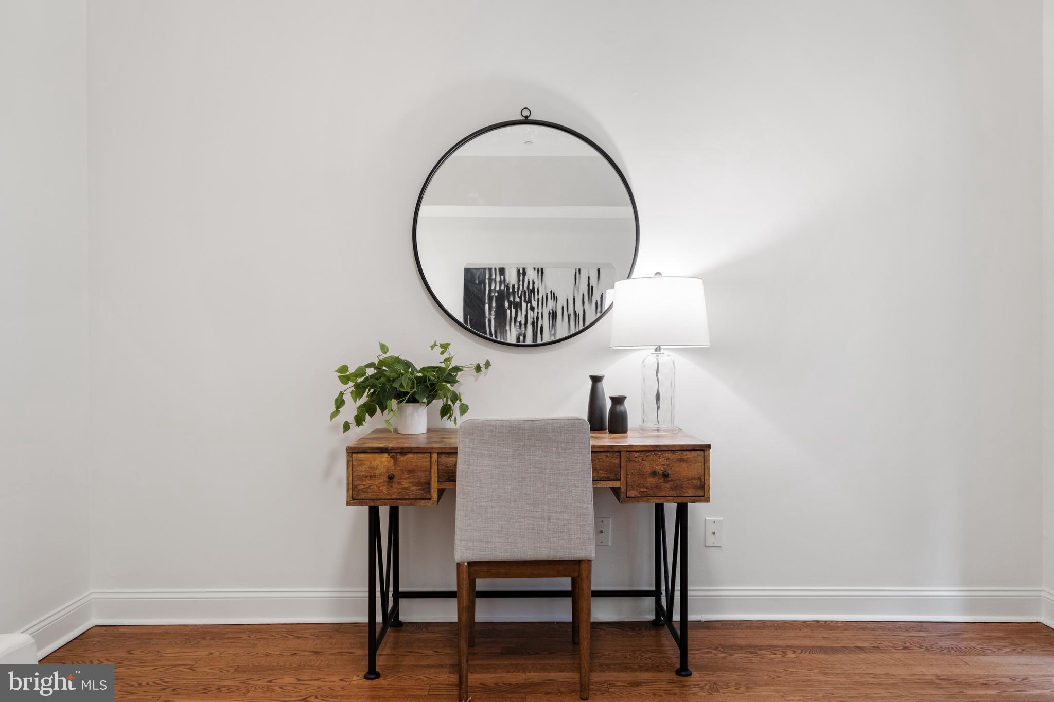 SOCIETY HILL - Residential