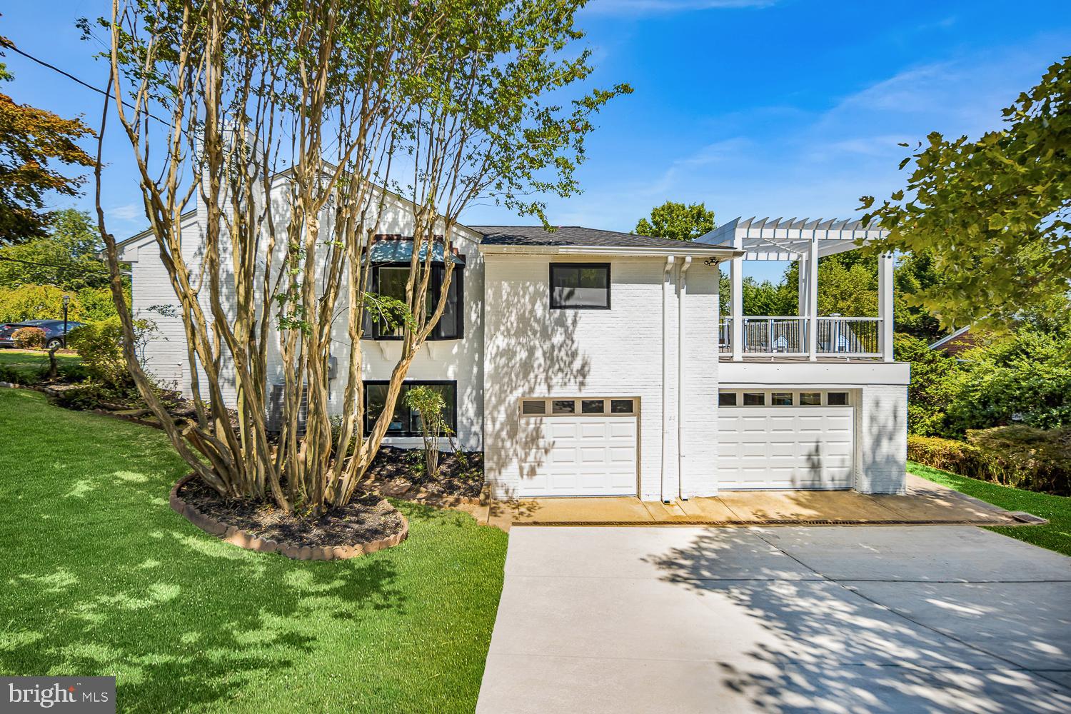 STRATFORD HILLS - Residential