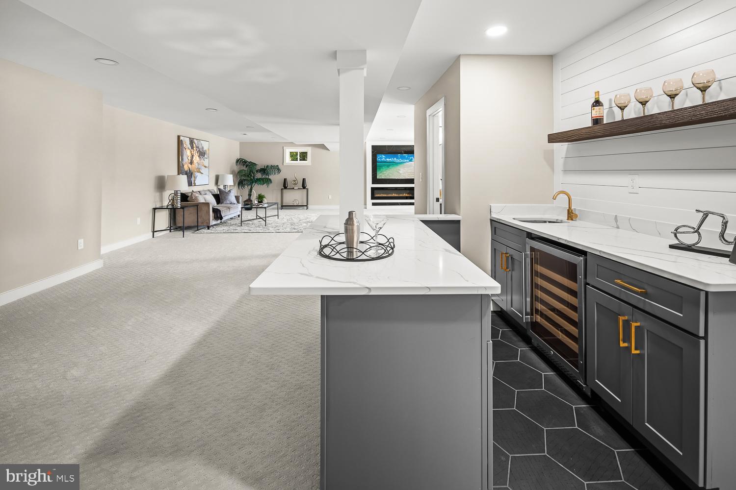 STRATFORD HILLS - Residential