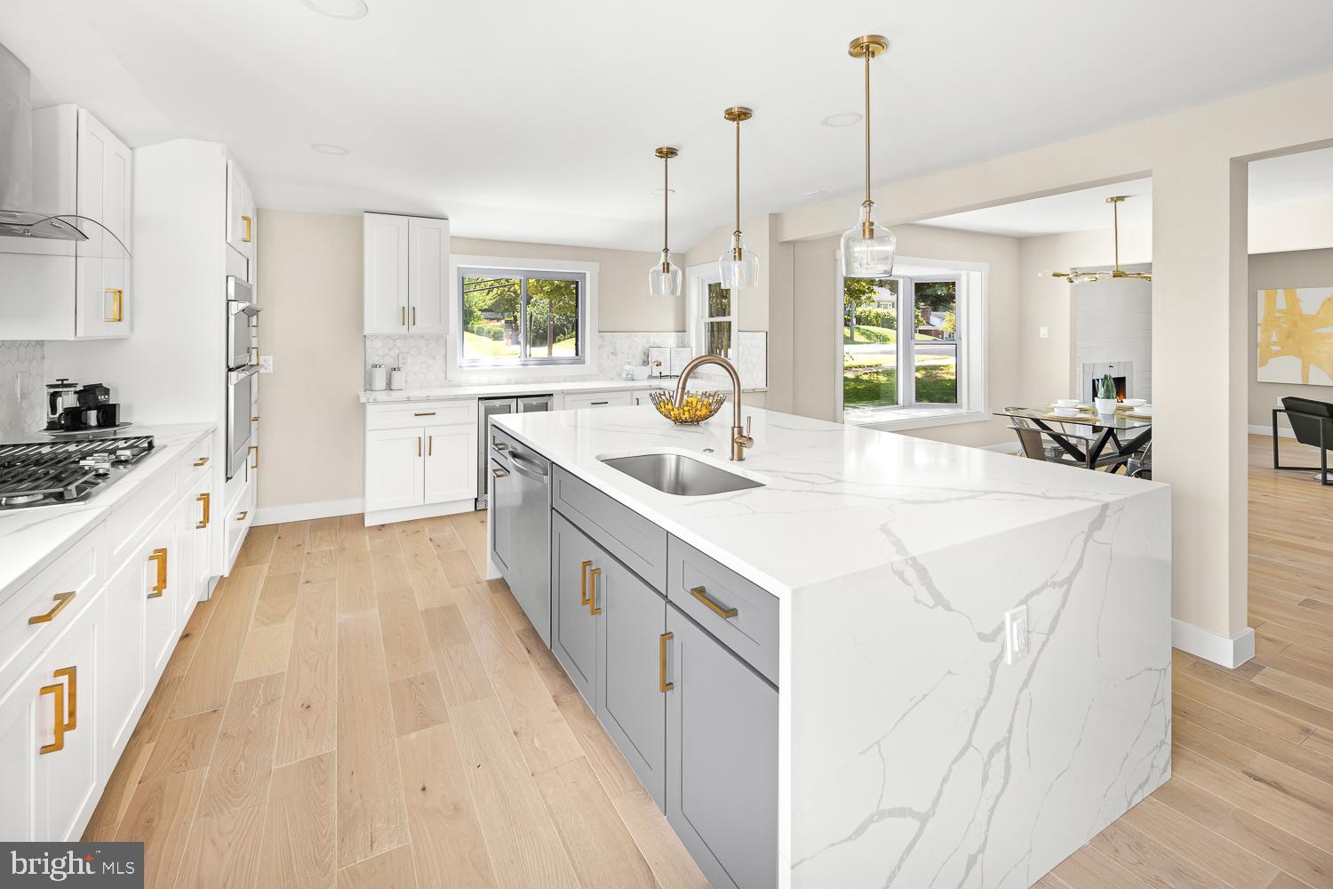 STRATFORD HILLS - Residential