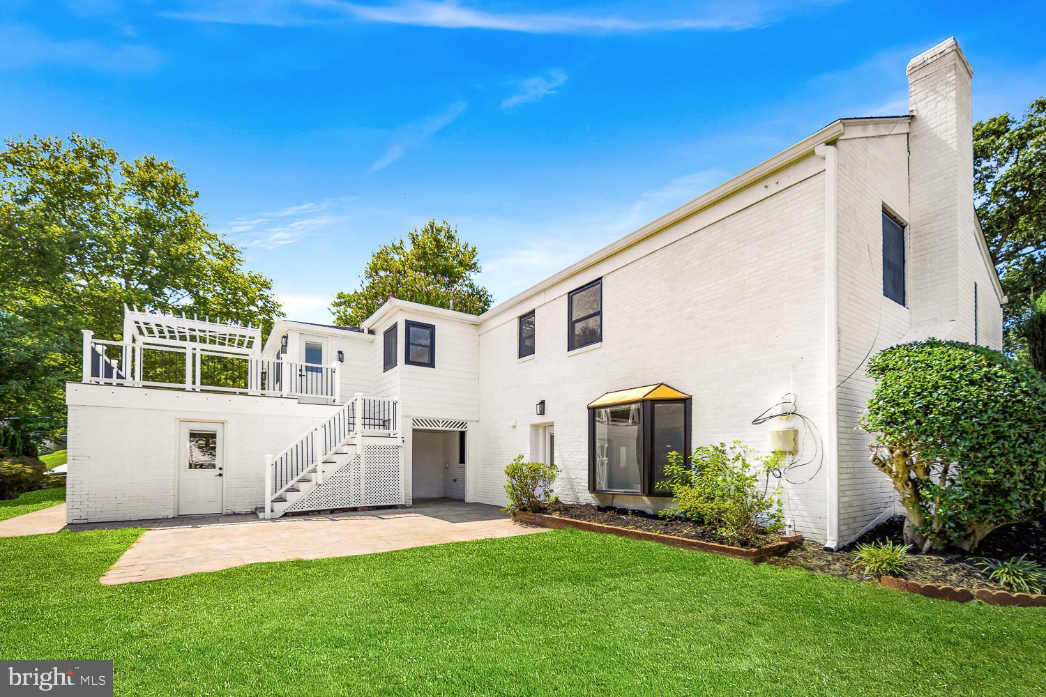 STRATFORD HILLS - Residential