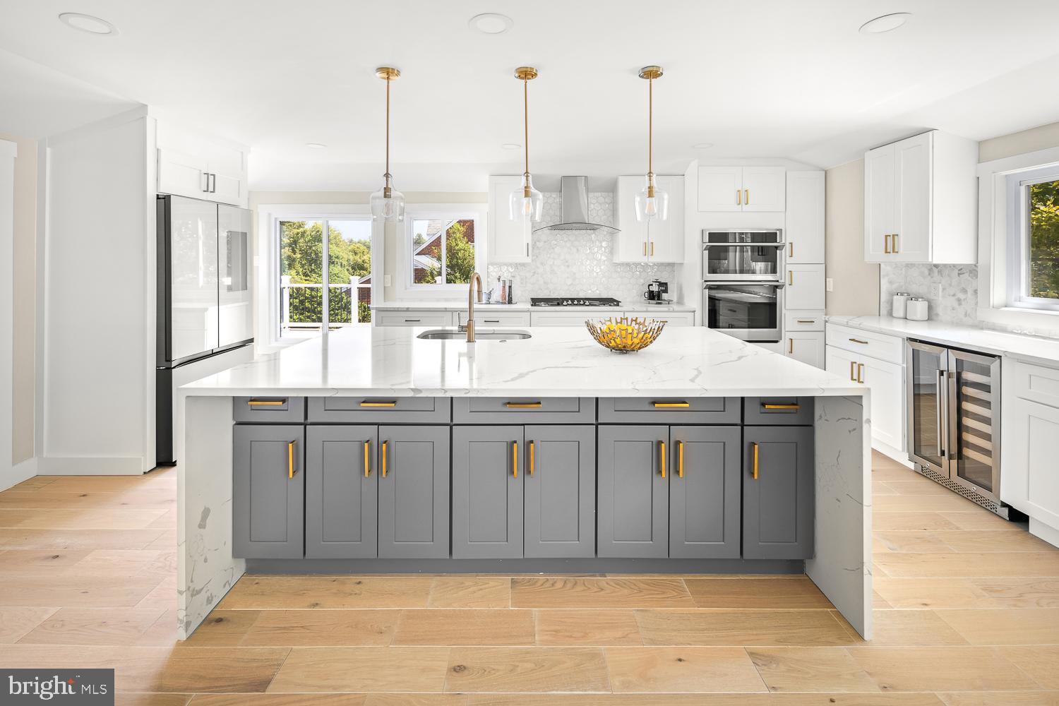 STRATFORD HILLS - Residential