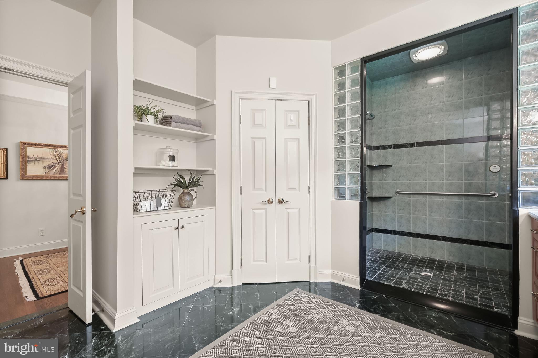 AVENEL - Residential