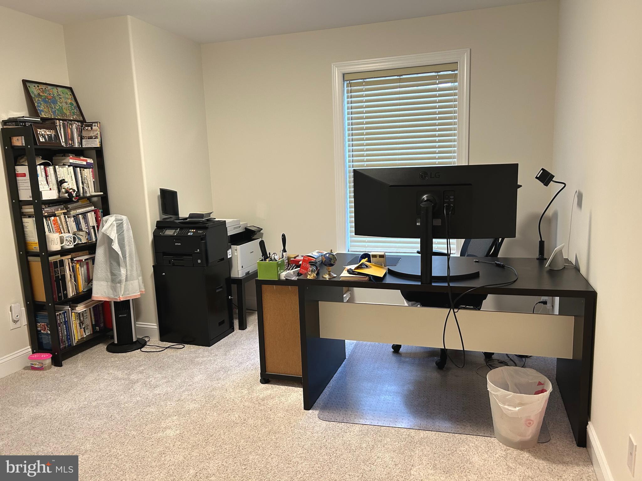 ITHAN MILLS - Residential Lease