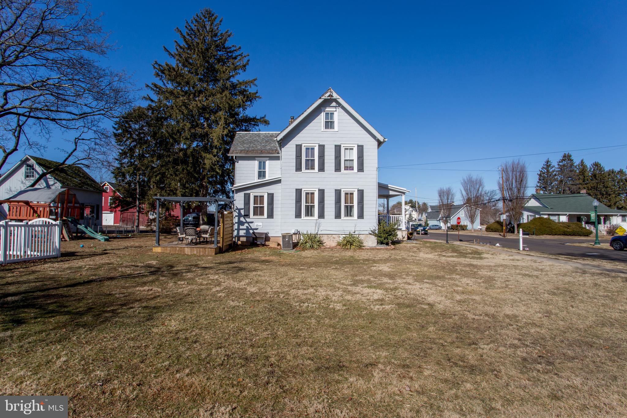 IVY MEADOWS - Residential