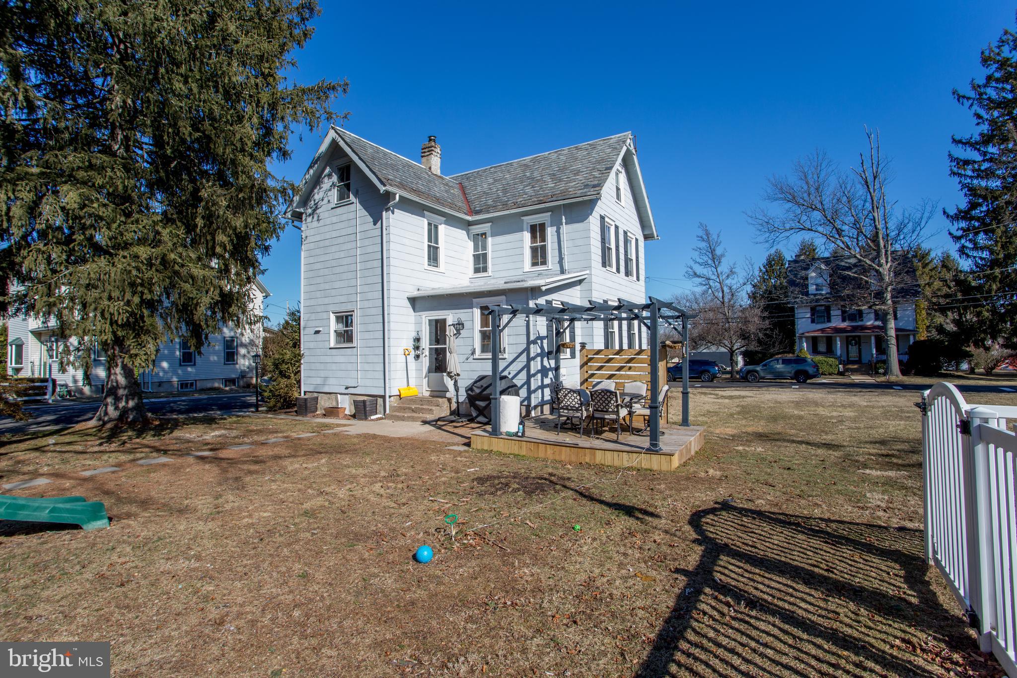 IVY MEADOWS - Residential