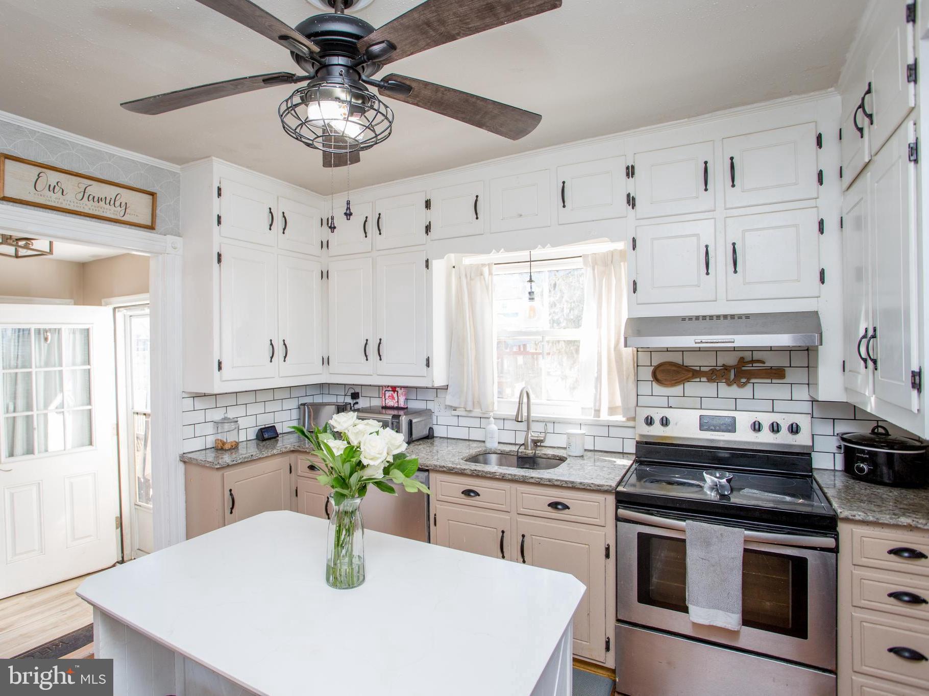 IVY MEADOWS - Residential