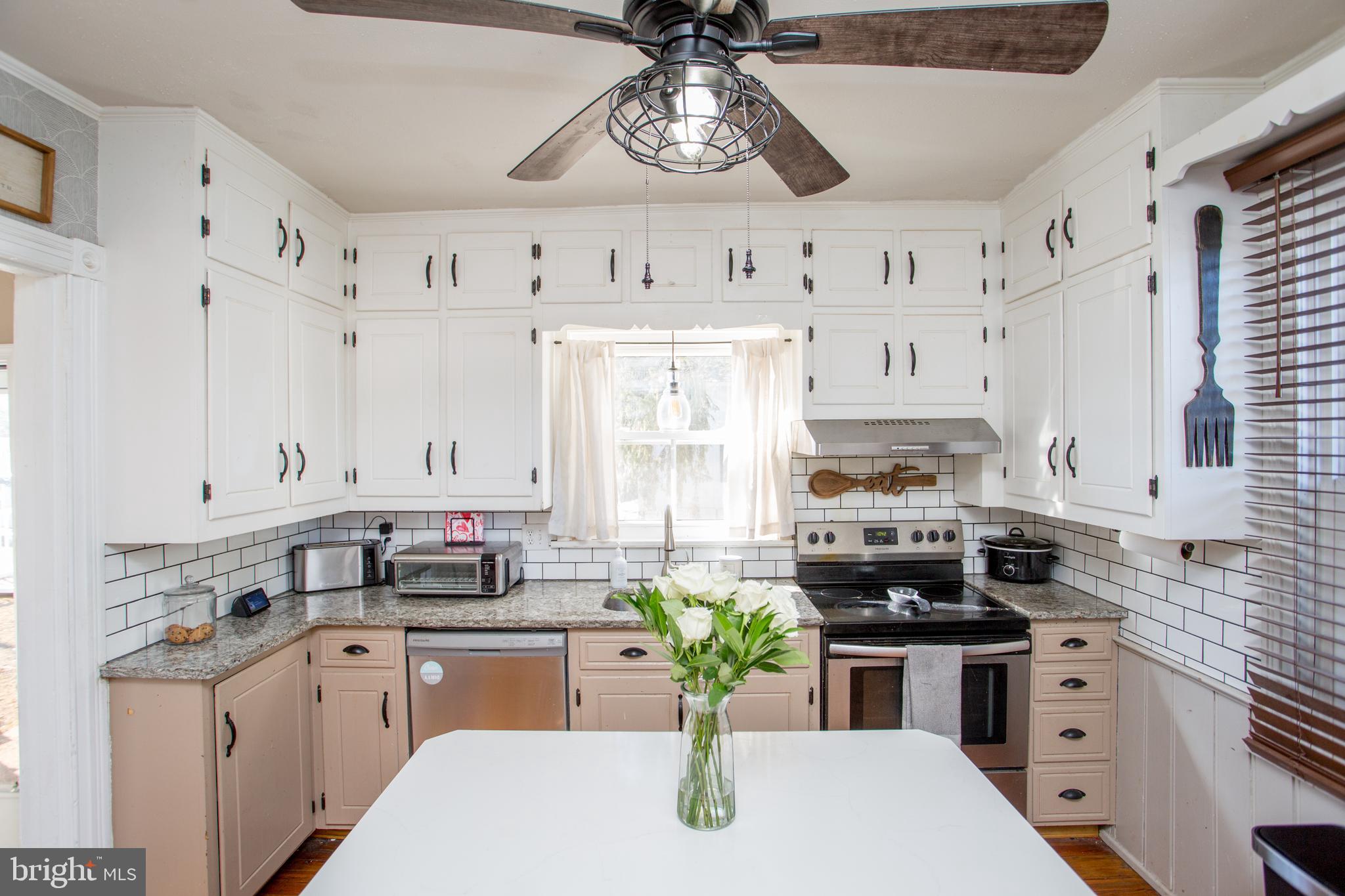 IVY MEADOWS - Residential