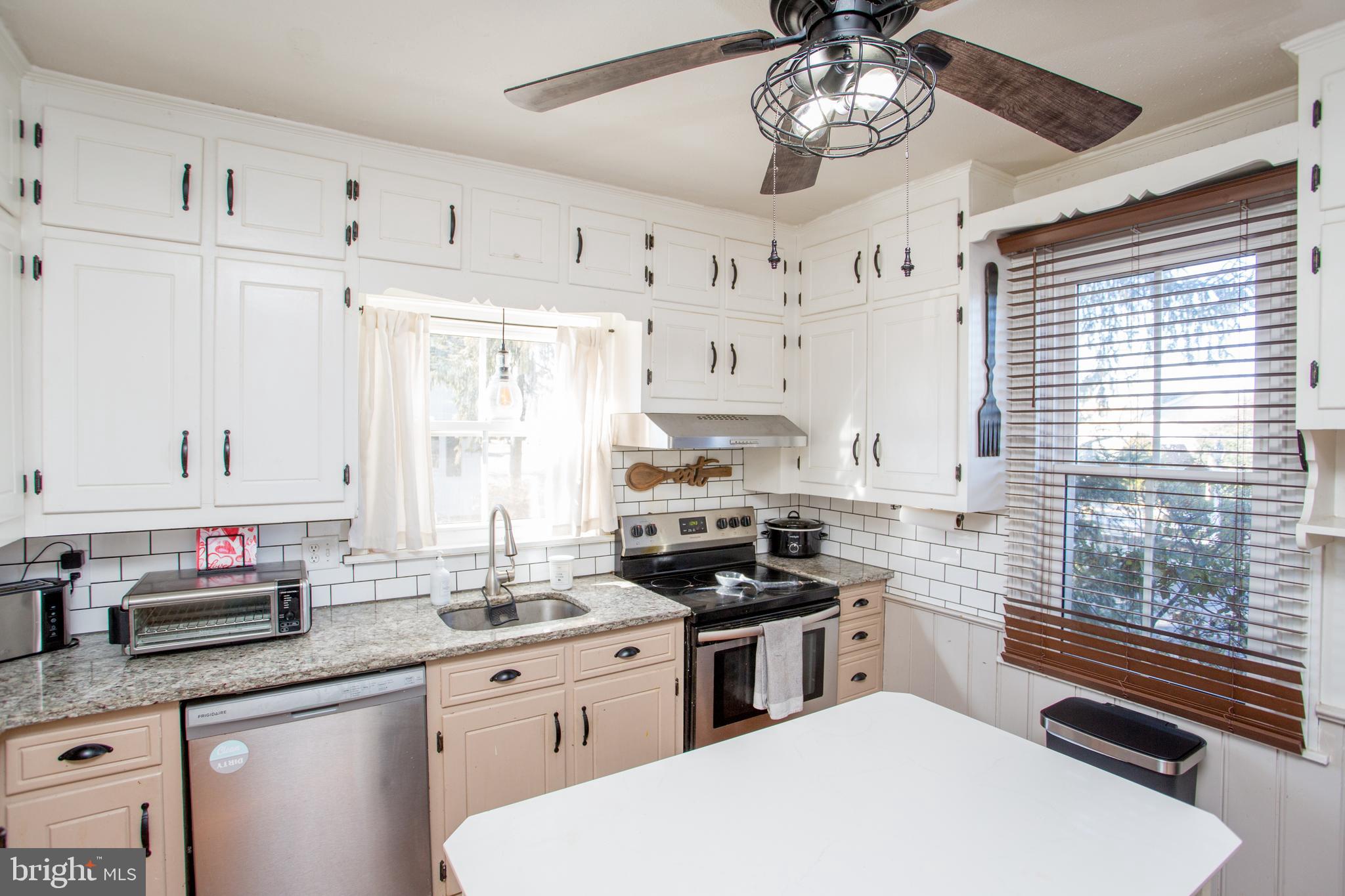 IVY MEADOWS - Residential