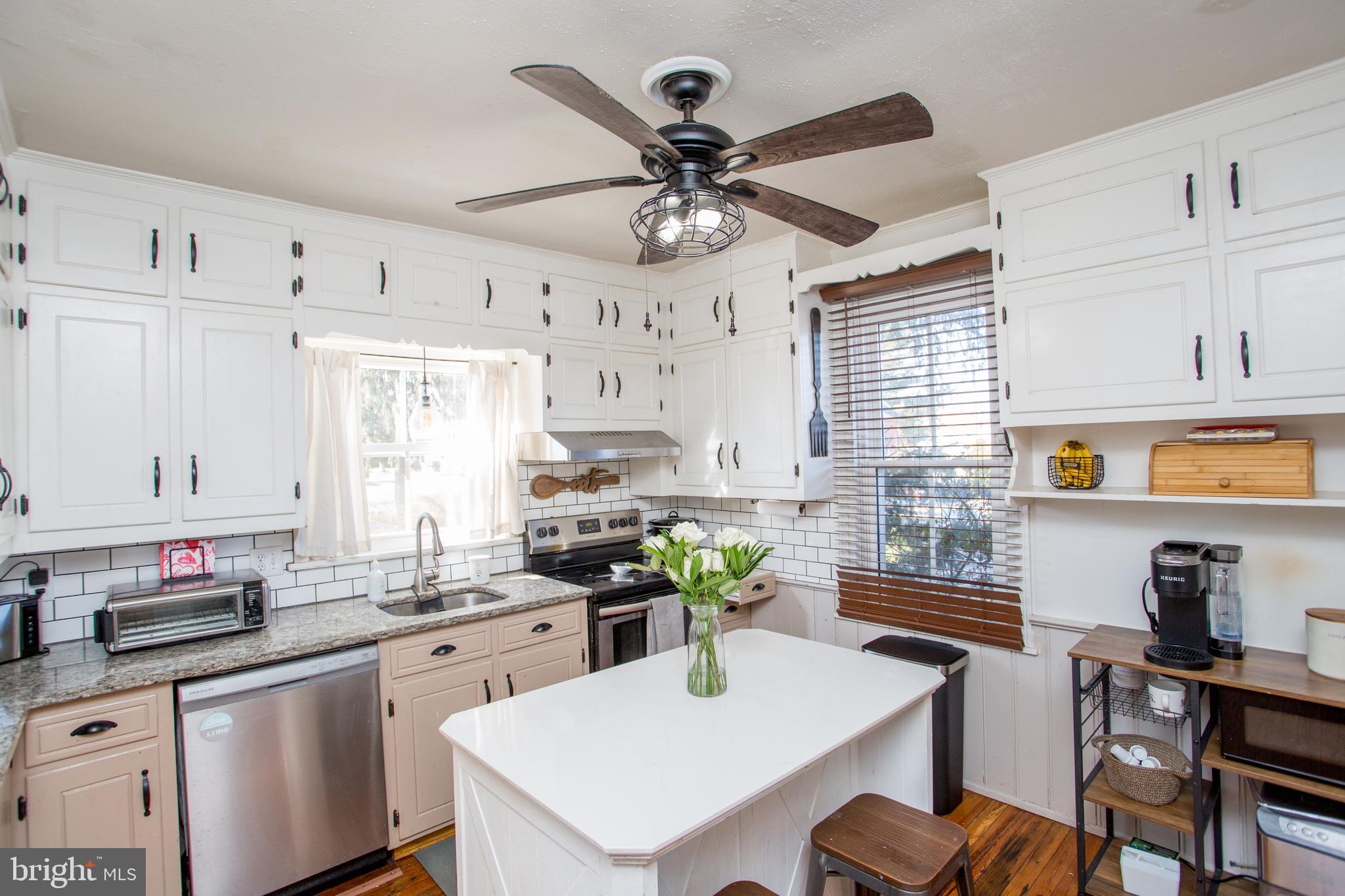 IVY MEADOWS - Residential