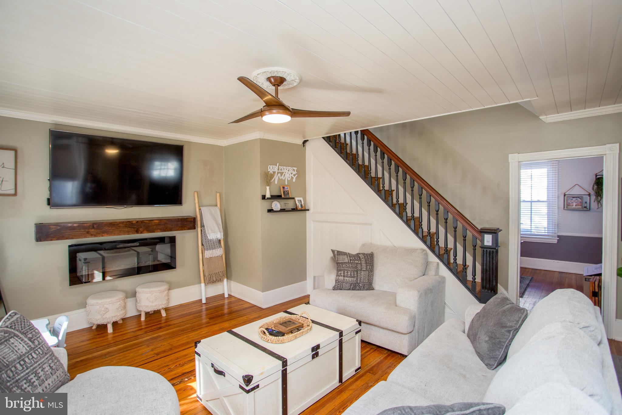IVY MEADOWS - Residential