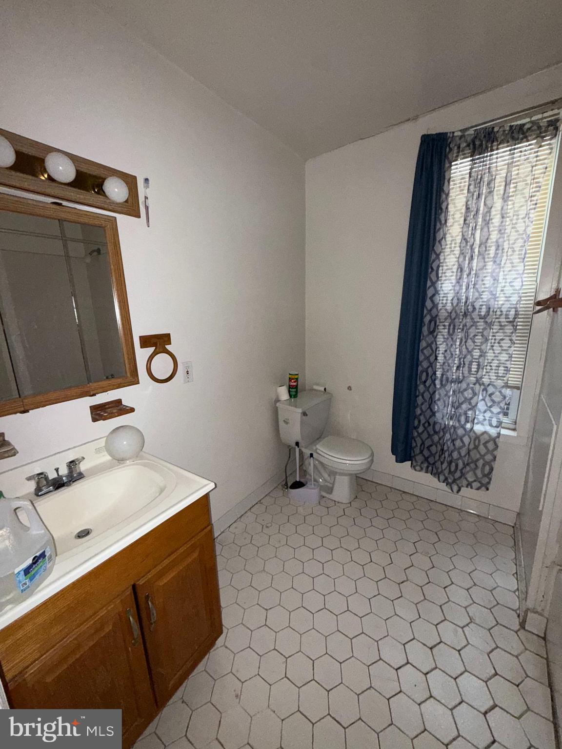 EAST BALTIMORE MIDWAY - Residential