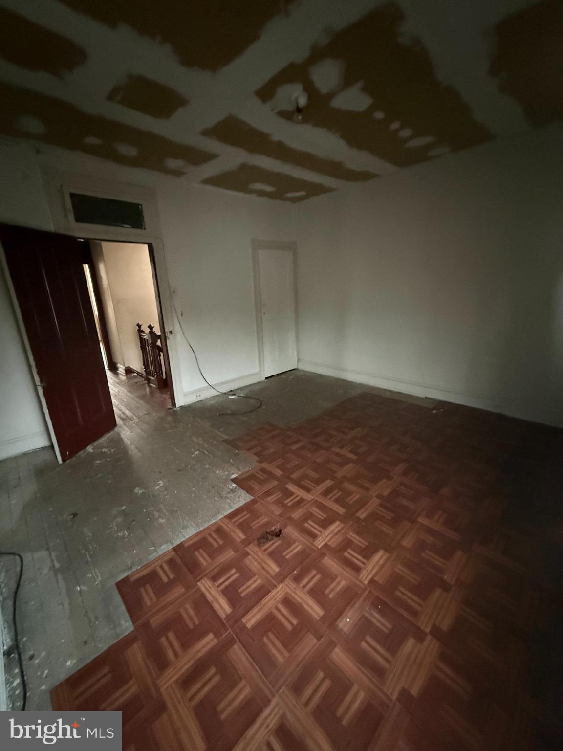 EAST BALTIMORE MIDWAY - Residential