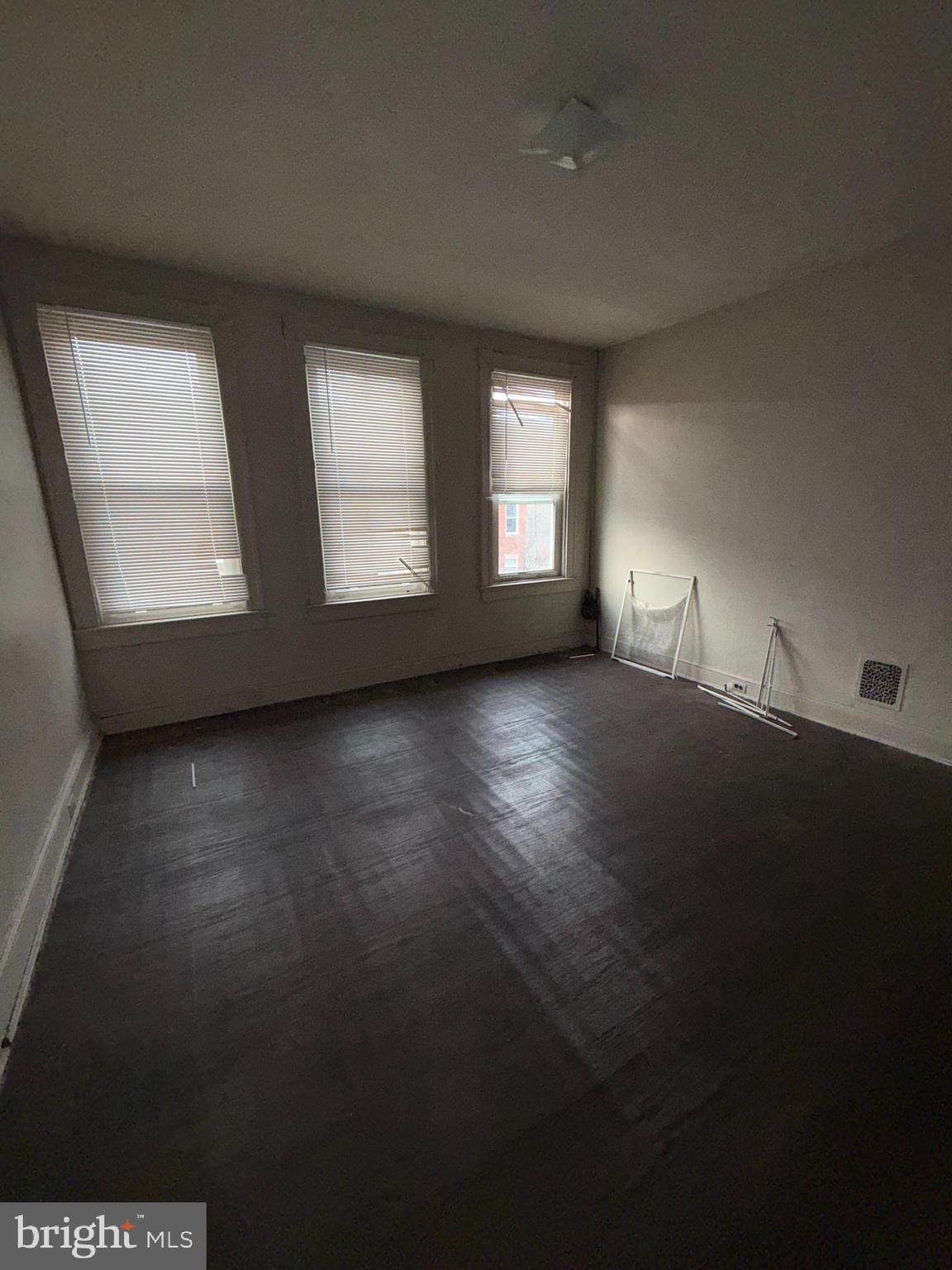 EAST BALTIMORE MIDWAY - Residential