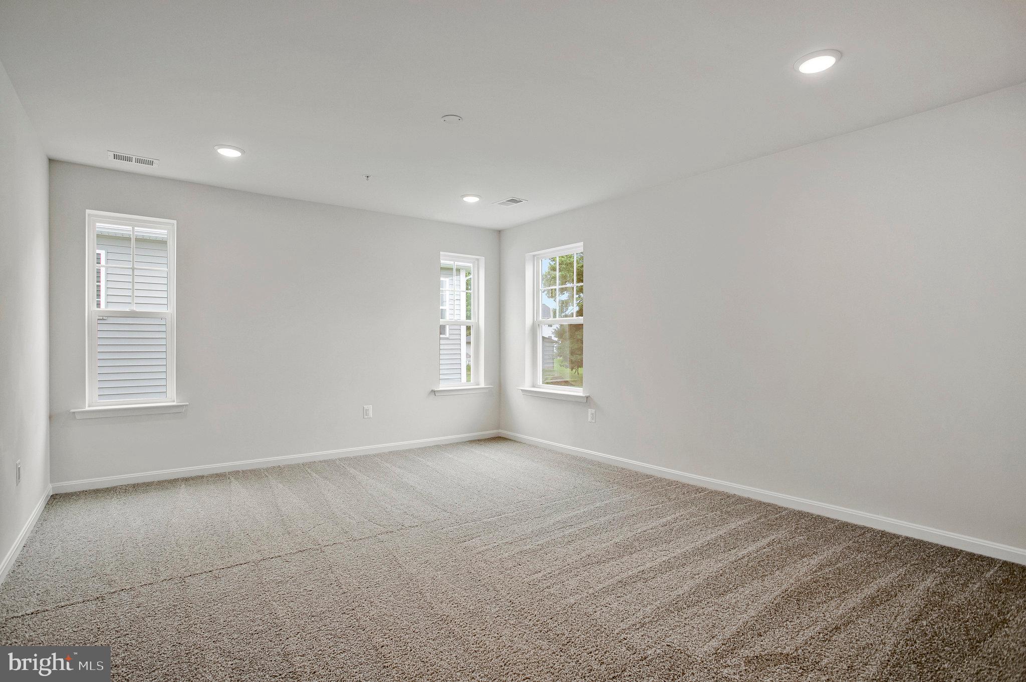 ROBERTS CROSSING - Residential