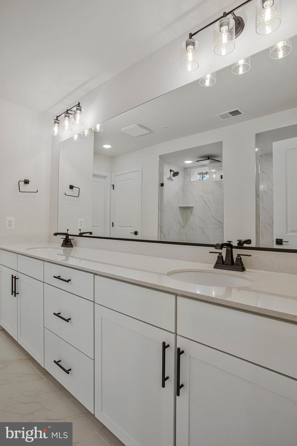 ROBERTS CROSSING - Residential