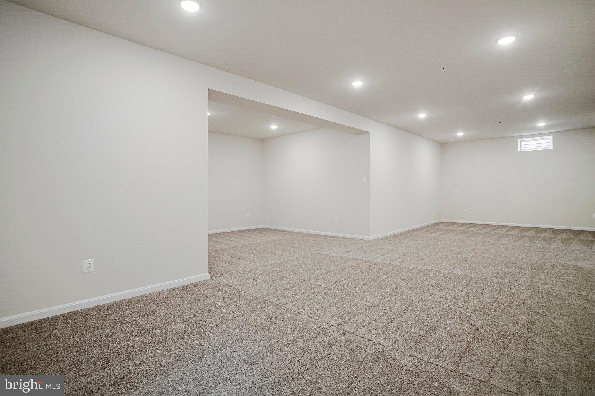 ROBERTS CROSSING - Residential