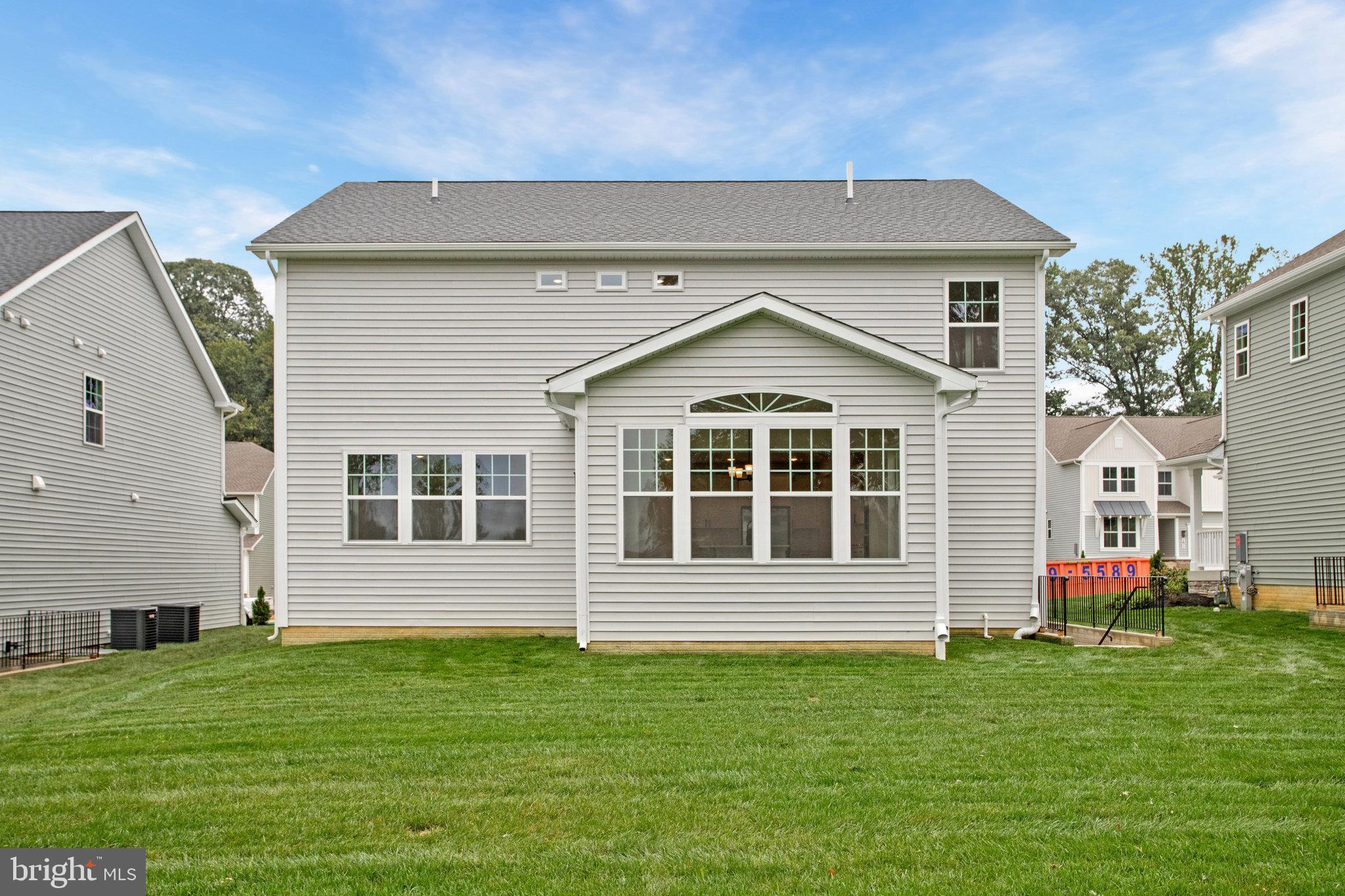 ROBERTS CROSSING - Residential
