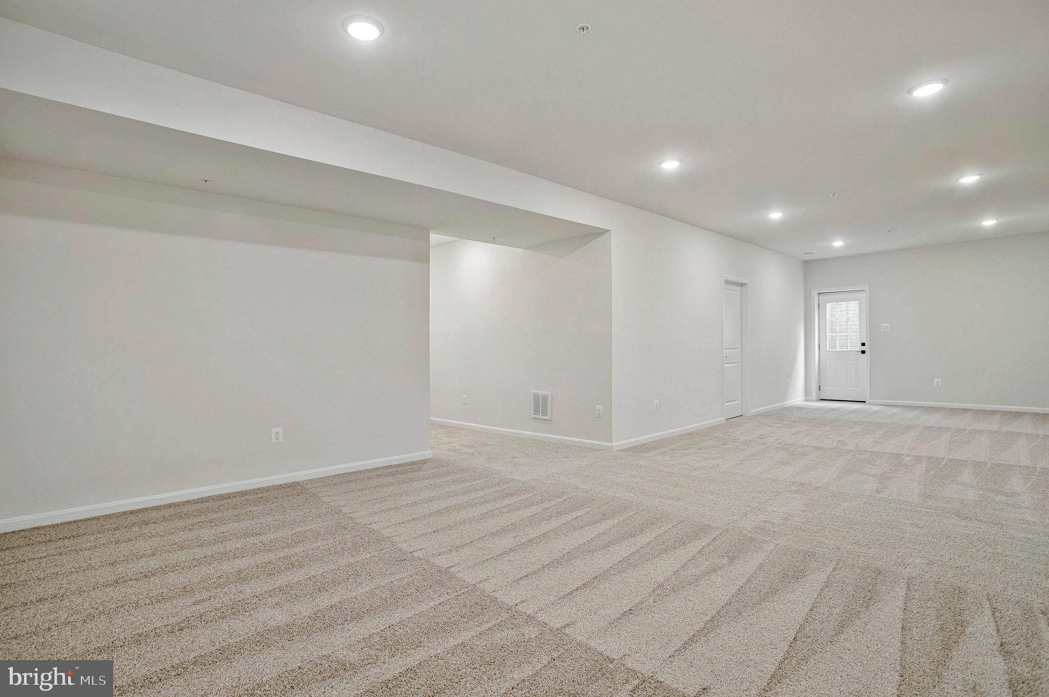 ROBERTS CROSSING - Residential