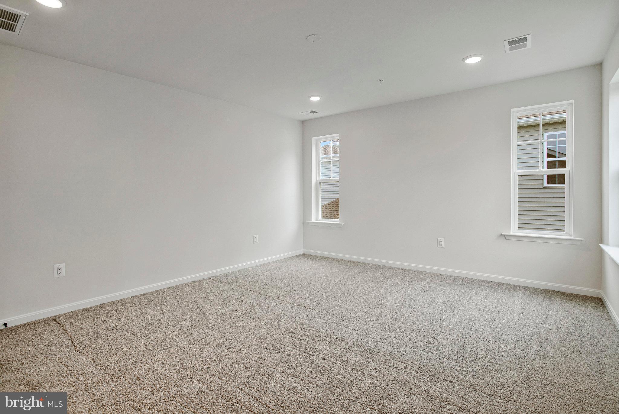 ROBERTS CROSSING - Residential