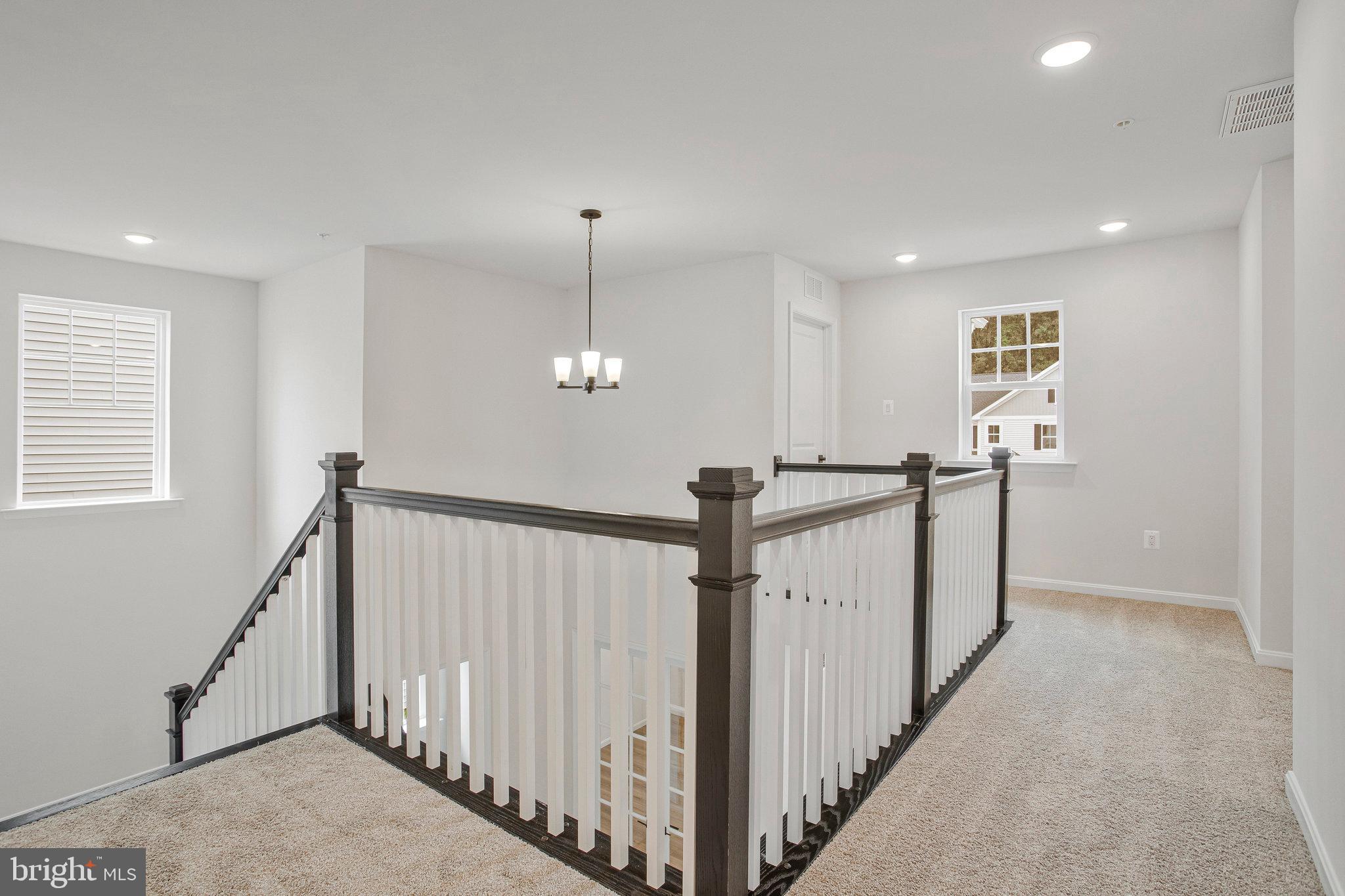 ROBERTS CROSSING - Residential