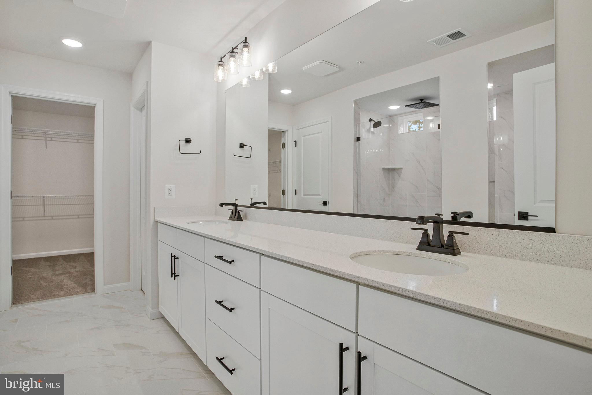 ROBERTS CROSSING - Residential