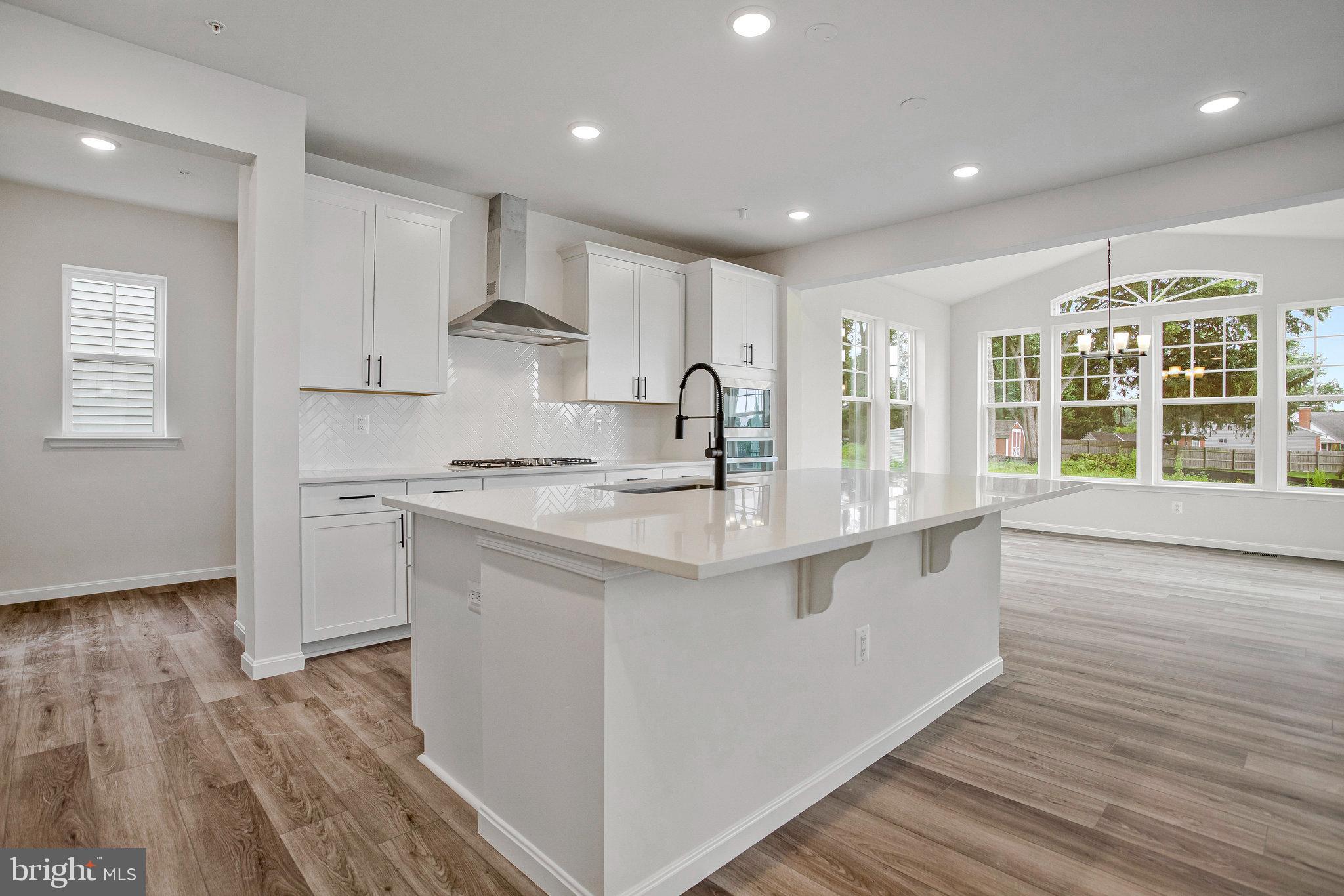 ROBERTS CROSSING - Residential