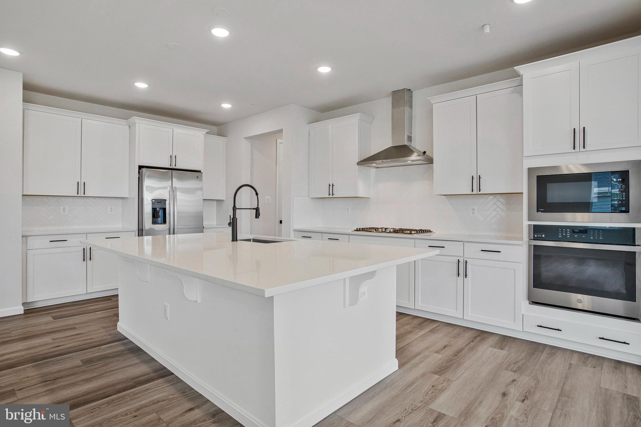 ROBERTS CROSSING - Residential