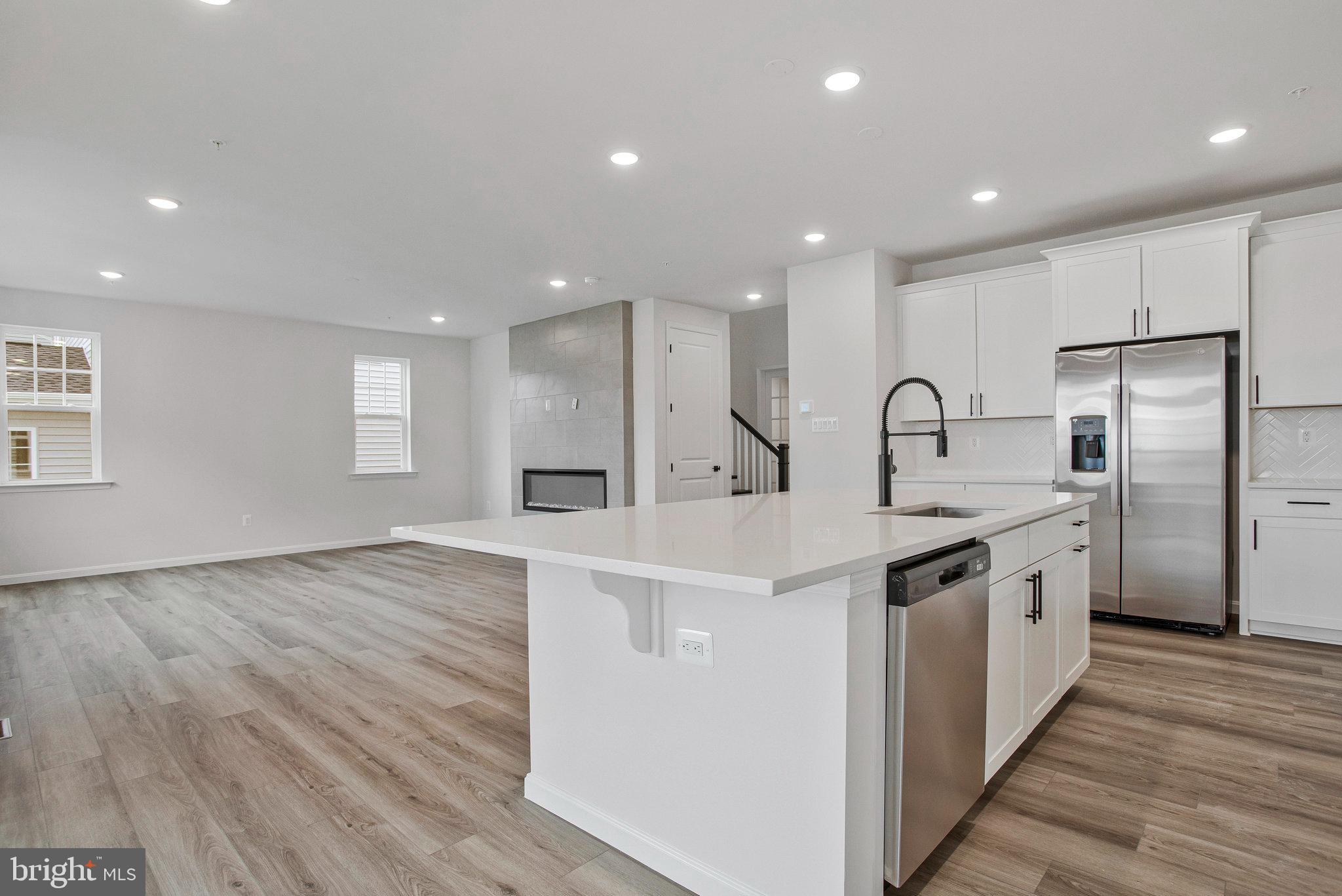 ROBERTS CROSSING - Residential