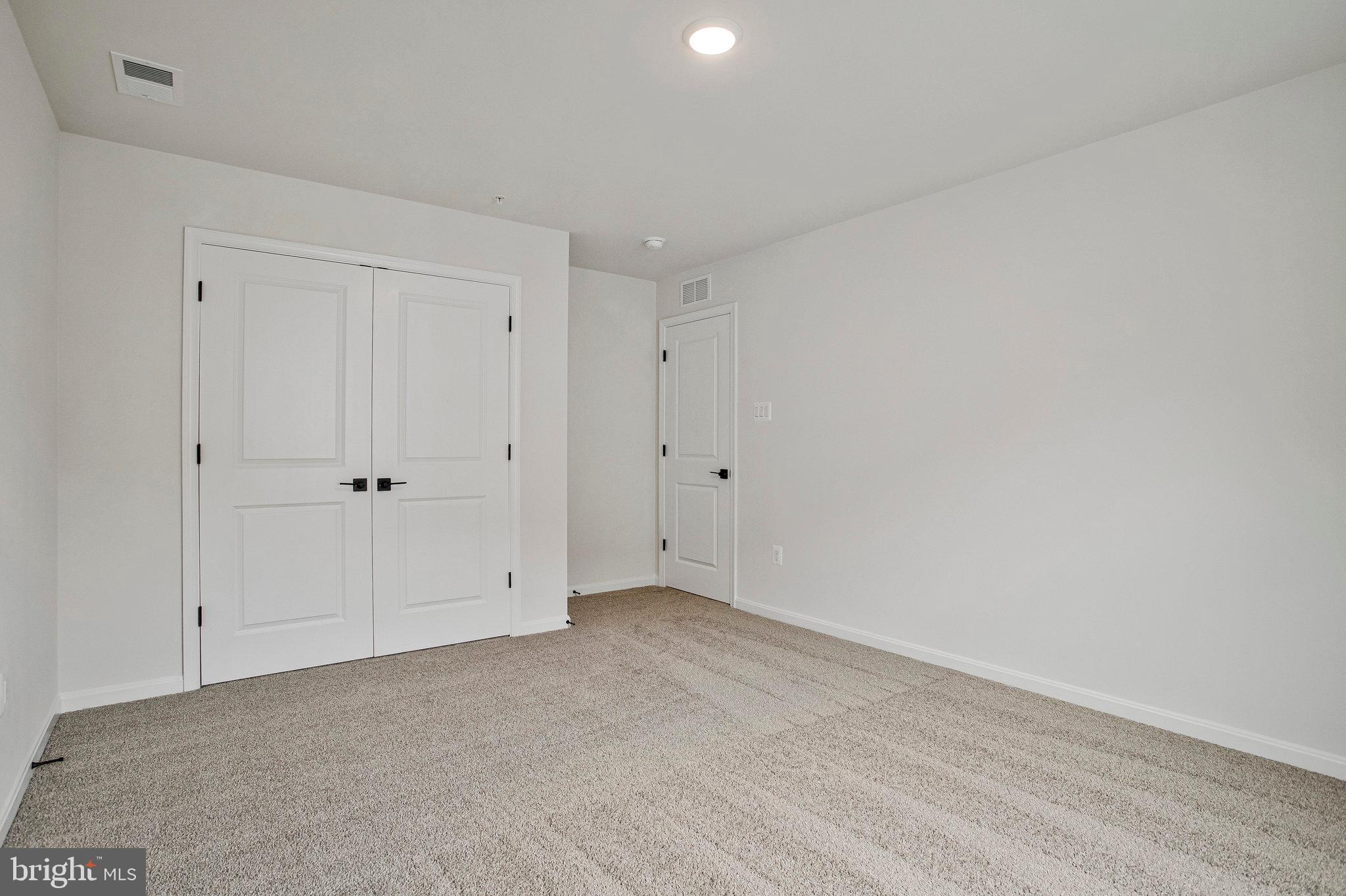 ROBERTS CROSSING - Residential