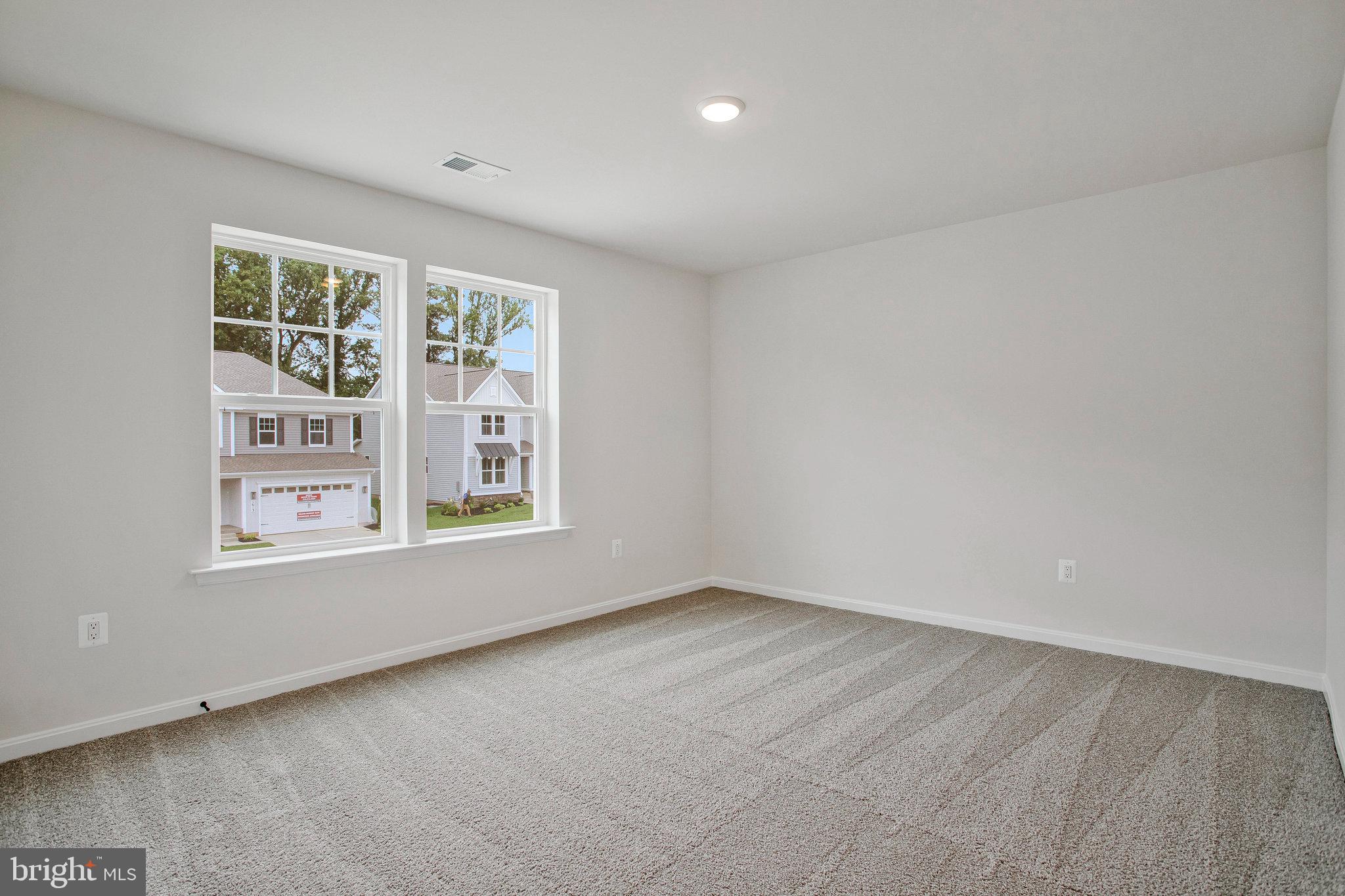 ROBERTS CROSSING - Residential