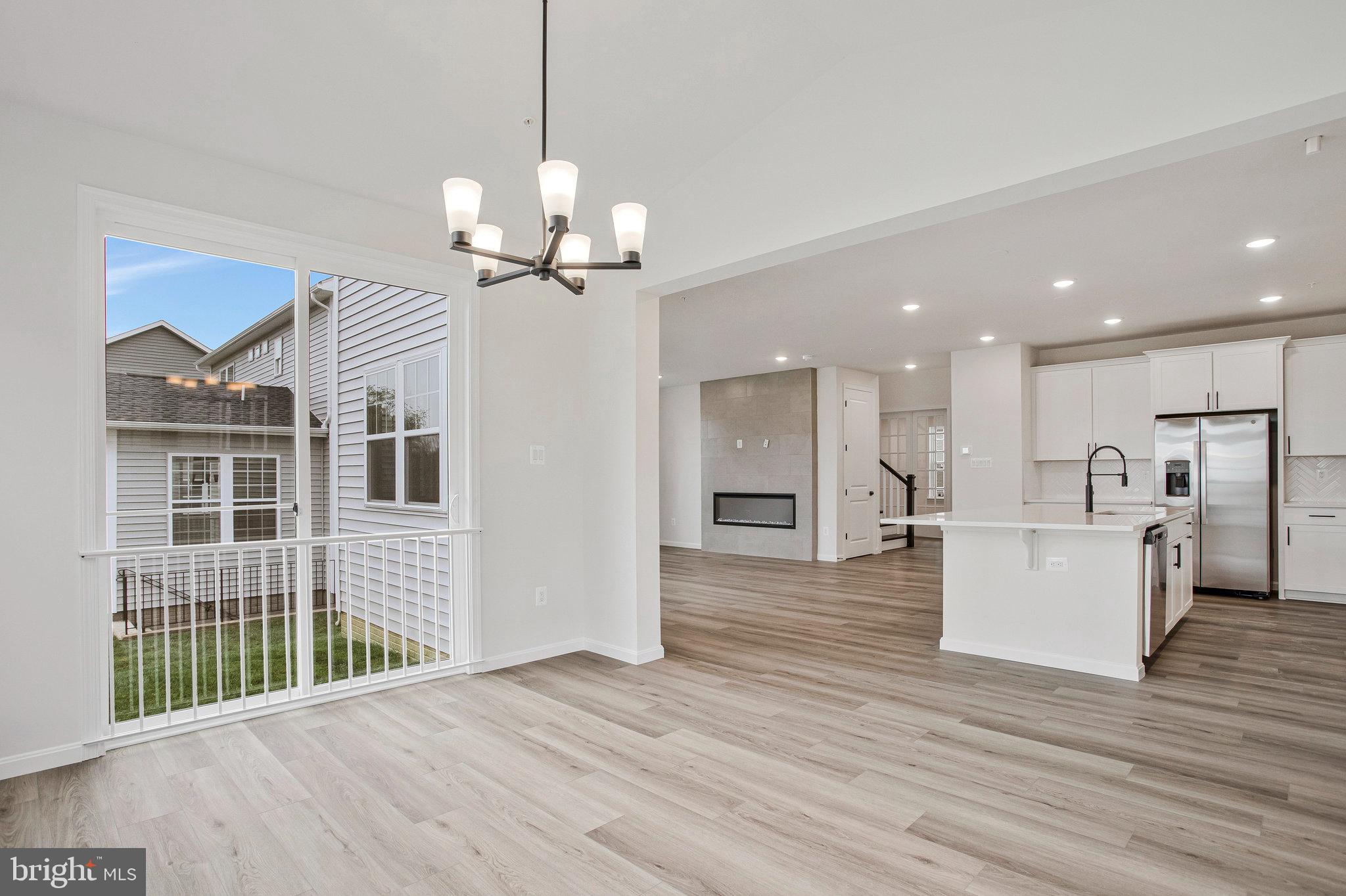 ROBERTS CROSSING - Residential