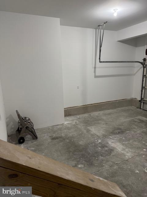 JONATHANS LANDING - Residential