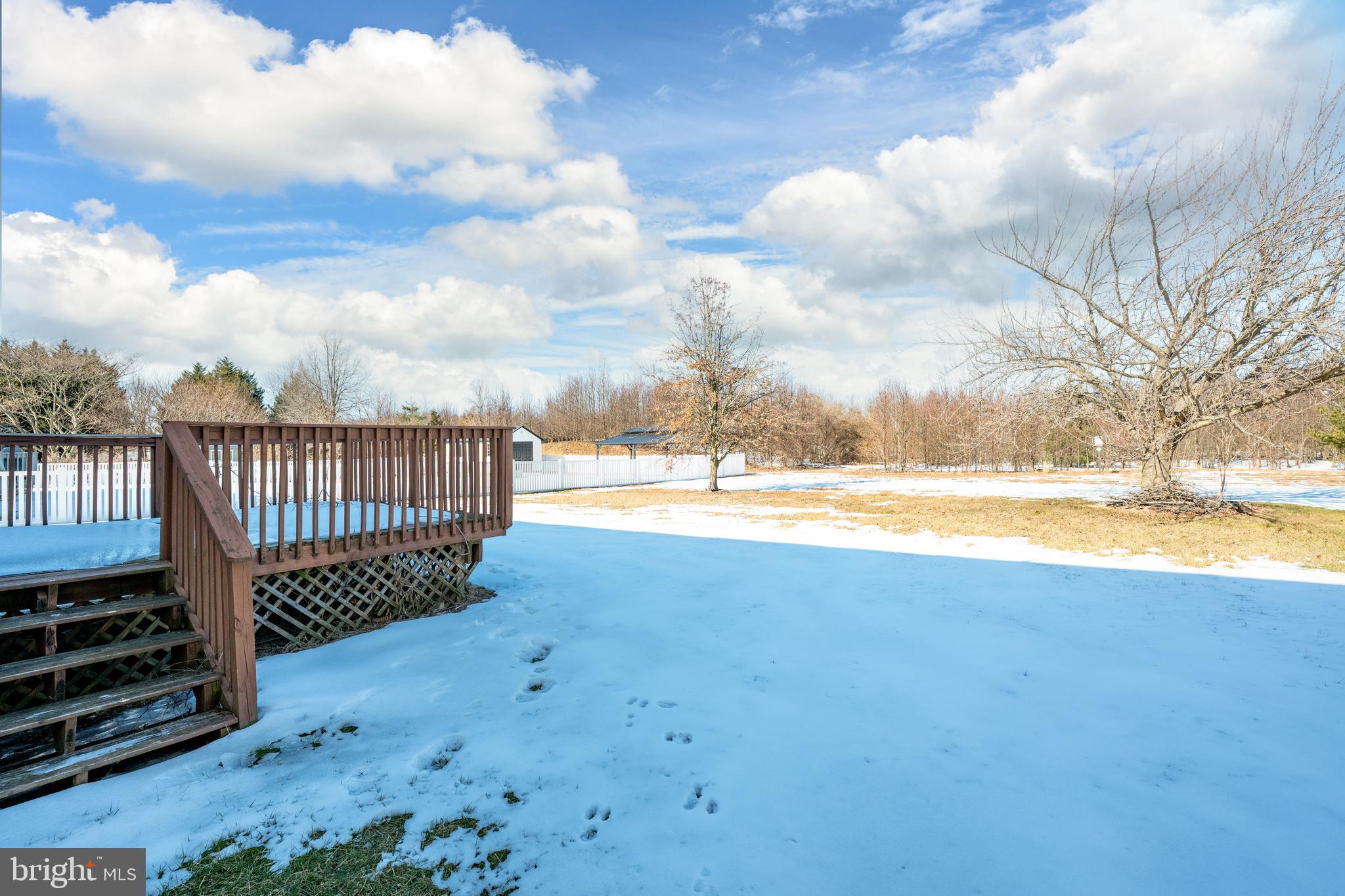 JONATHANS LANDING - Residential