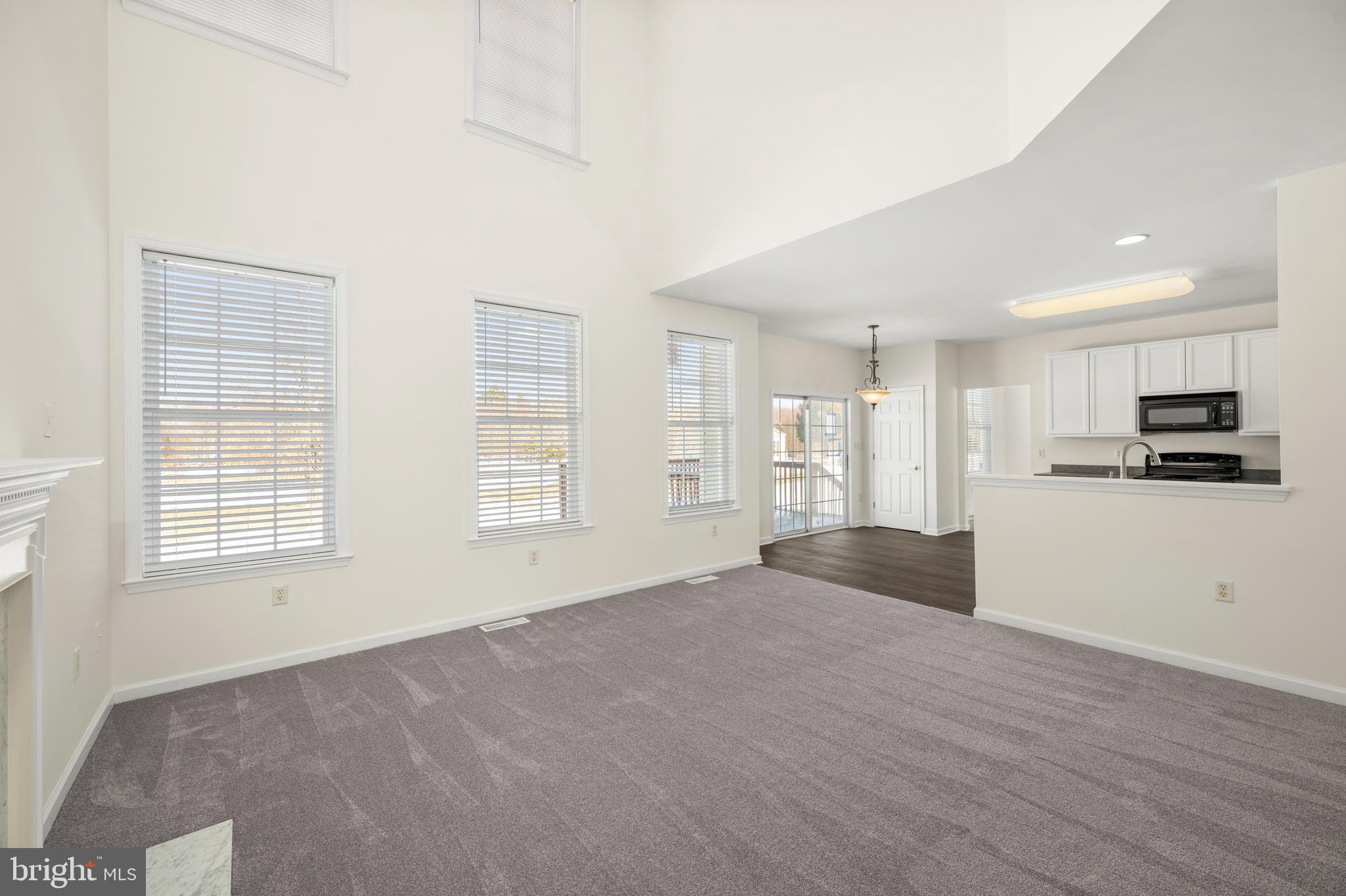 JONATHANS LANDING - Residential