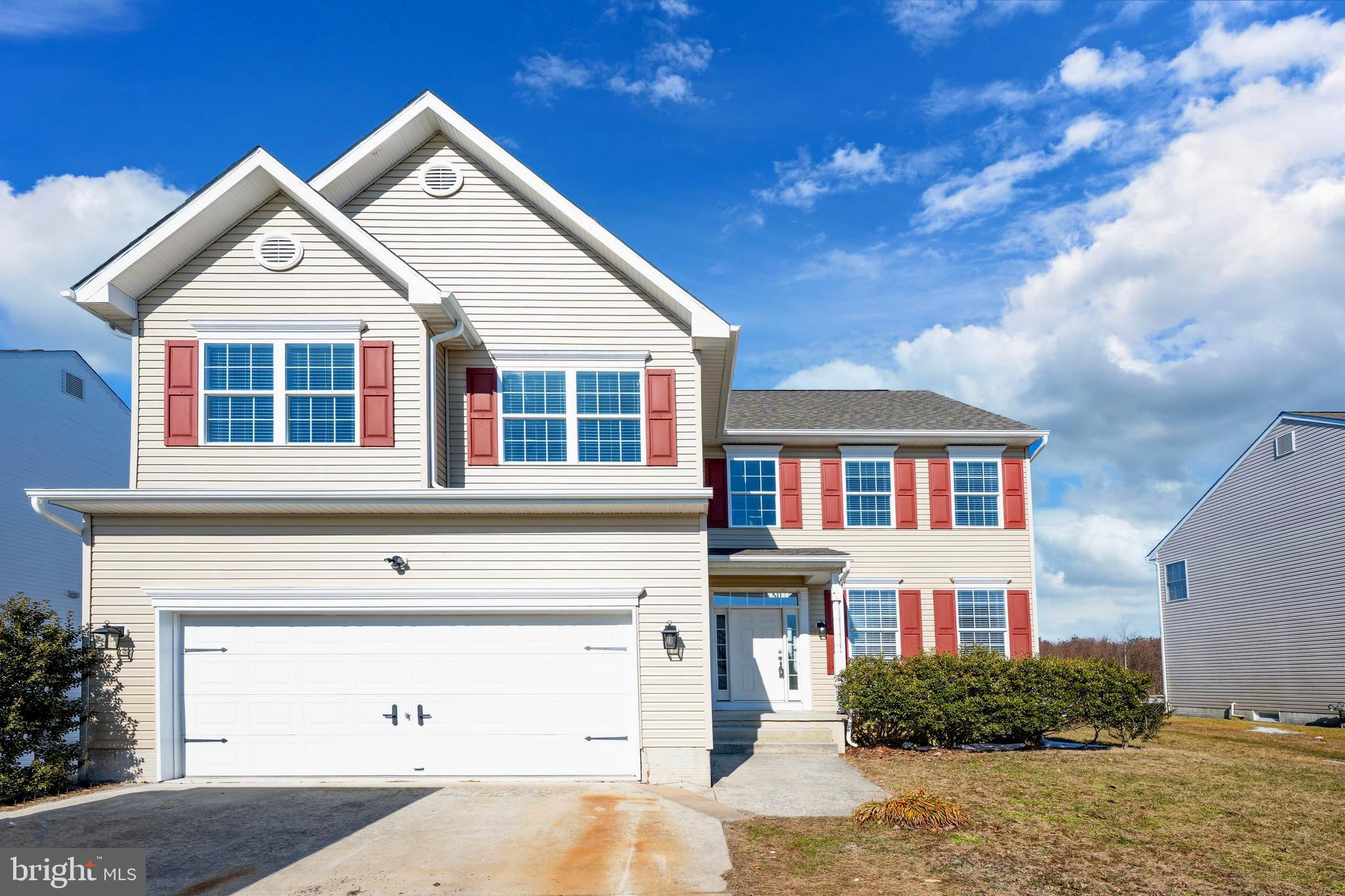 JONATHANS LANDING - Residential