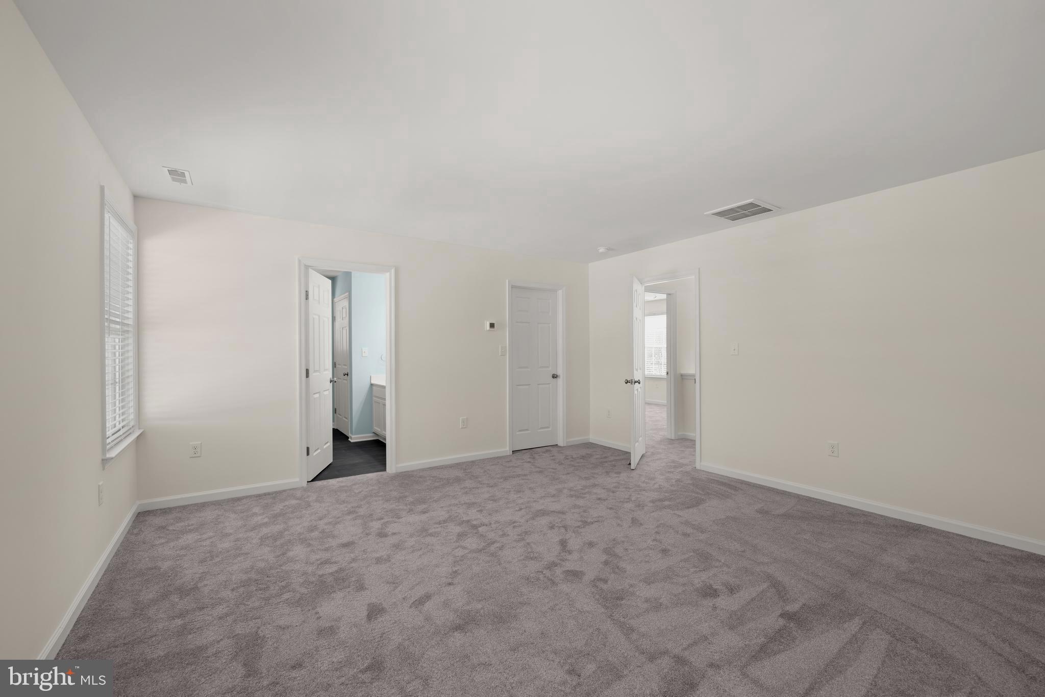 JONATHANS LANDING - Residential