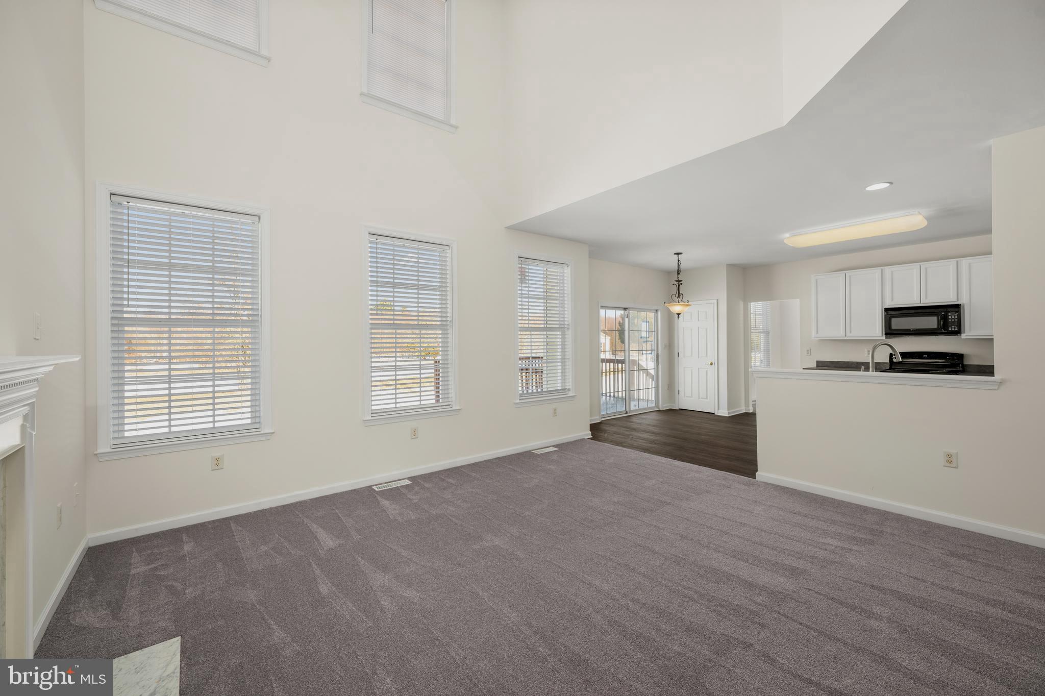 JONATHANS LANDING - Residential