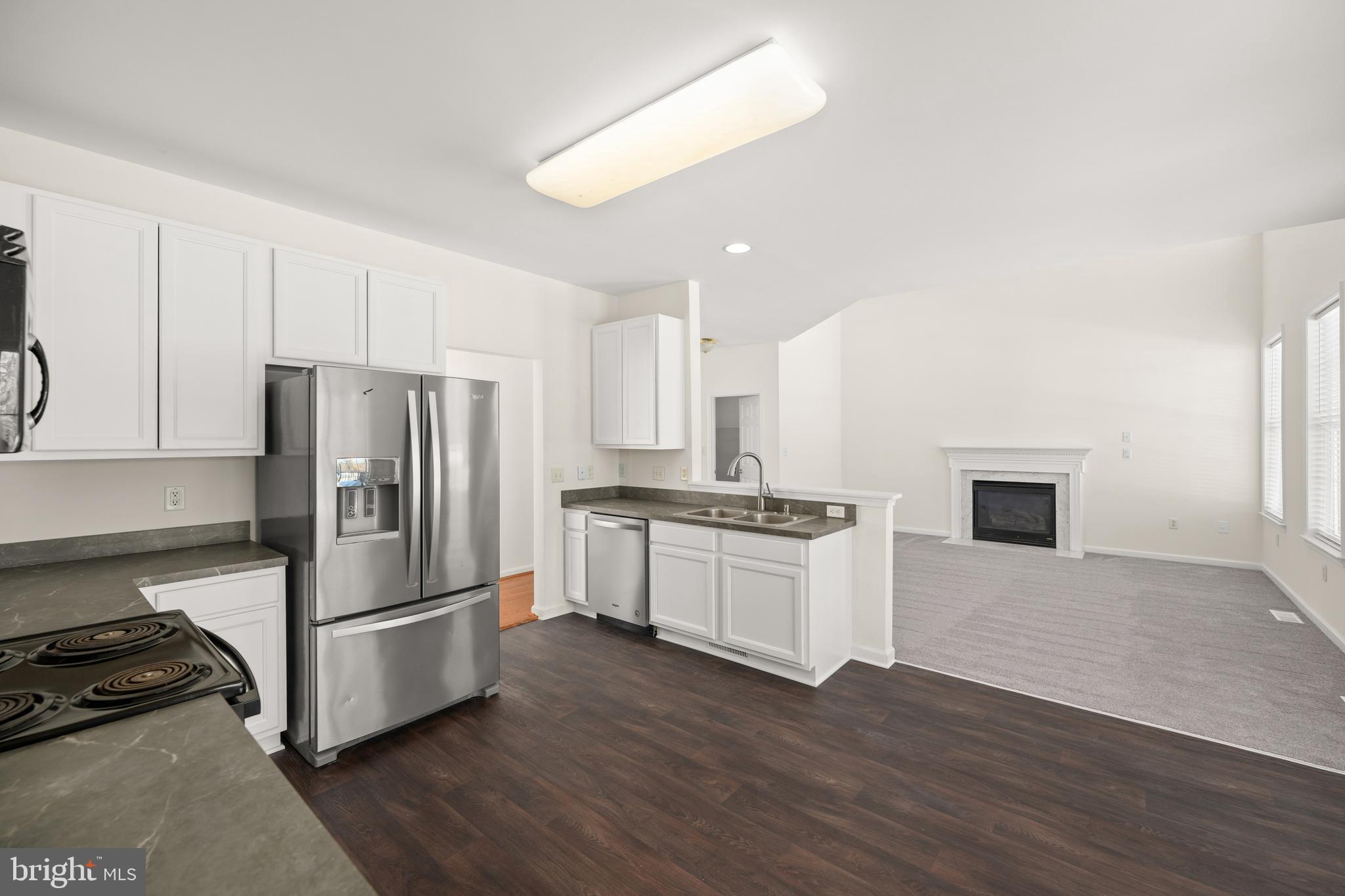 JONATHANS LANDING - Residential