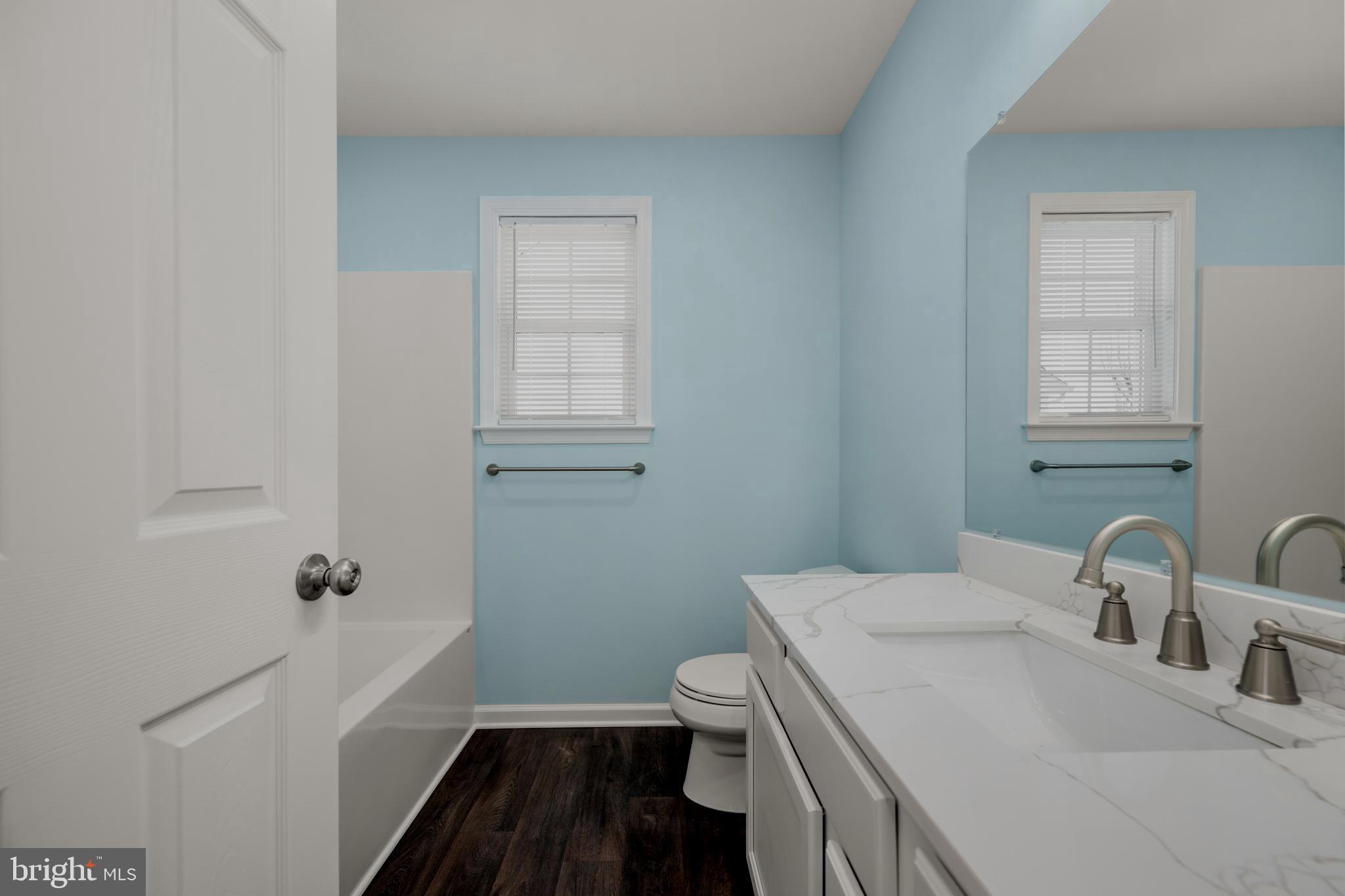 JONATHANS LANDING - Residential