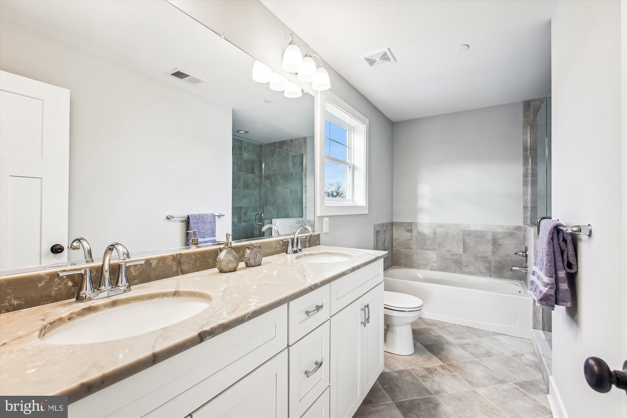 FERNDALE FARMS - Residential